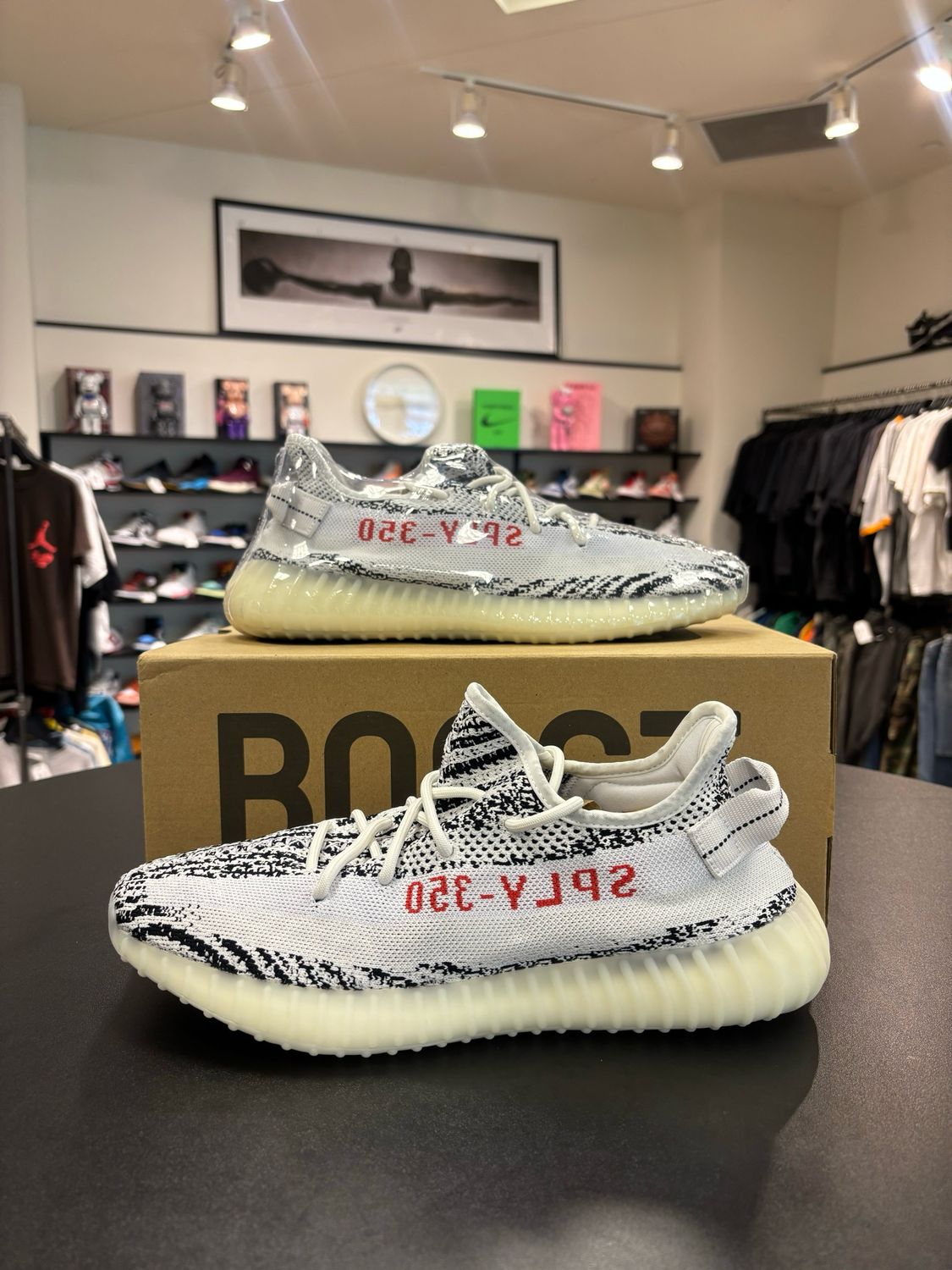 NEW ADIDAS YEEZY 350 V2 ZEBRA