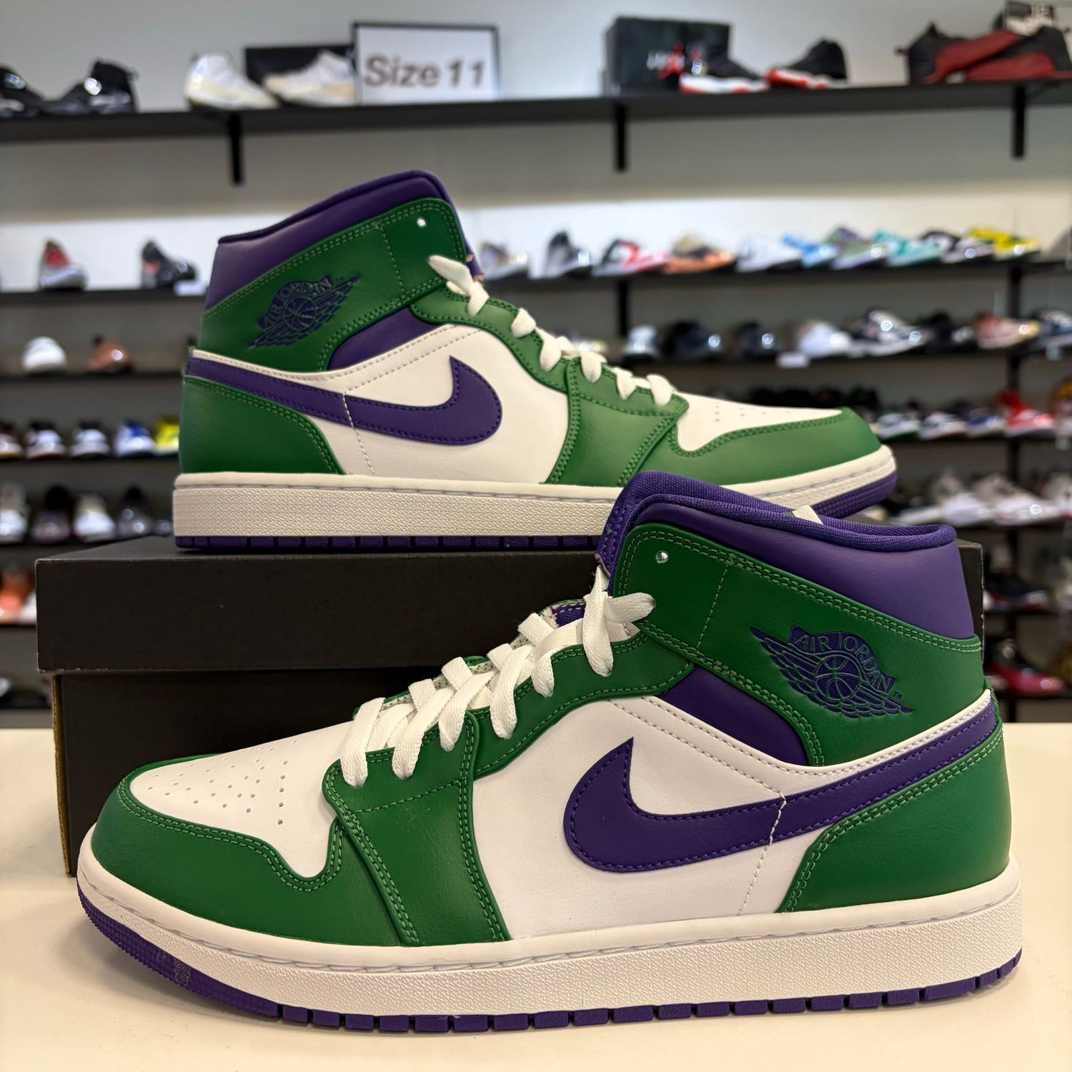 NEW AIR JORDAN 1 MID INCREDIBLE HULK
