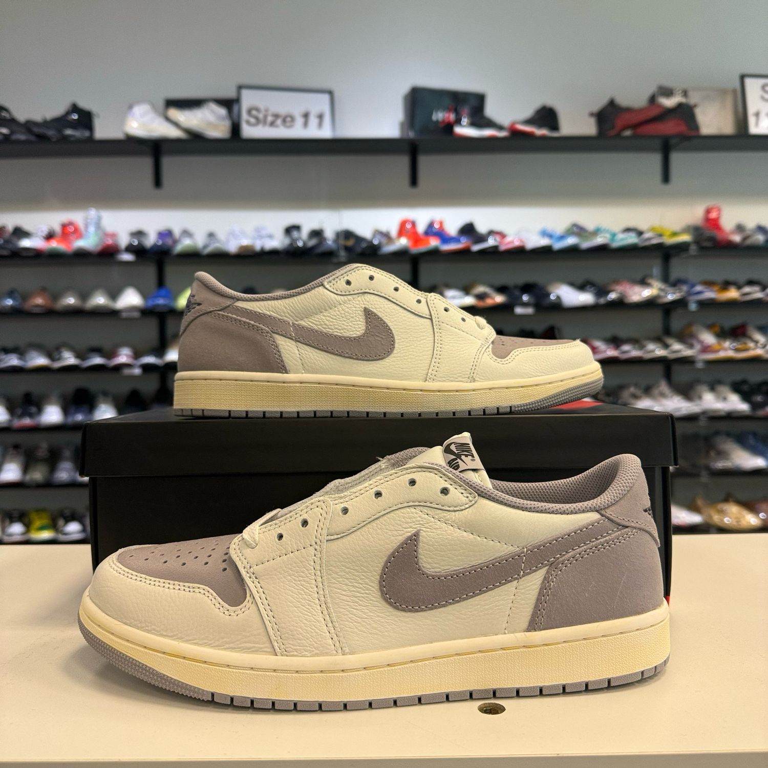 NEW AIR JORDAN 1 LOW ATMOSPHERE GREY (SX)