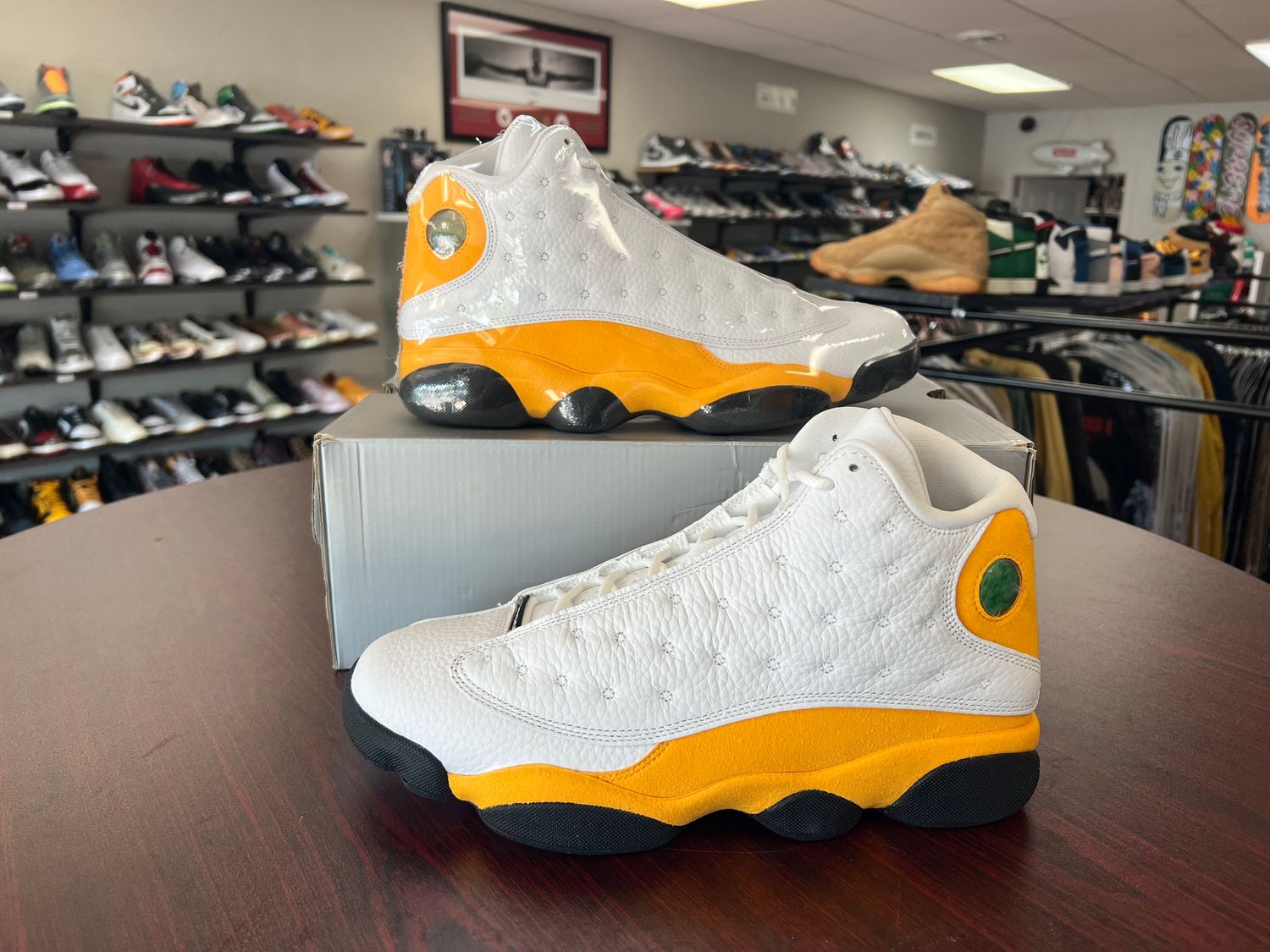 NEW AIR JORDAN 13 DEL SOL