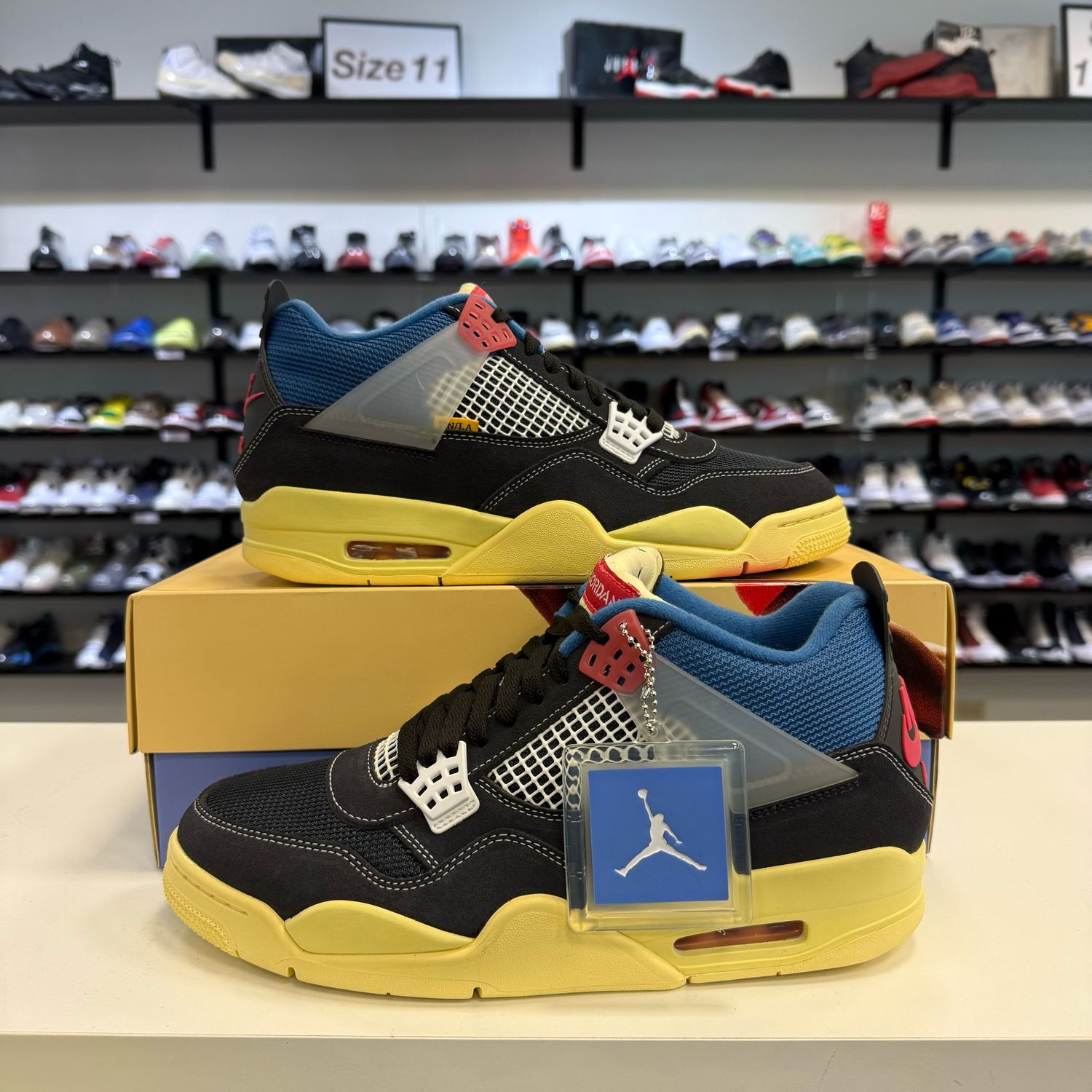 NEW AIR JORDAN 4 UNION OFF NOIR