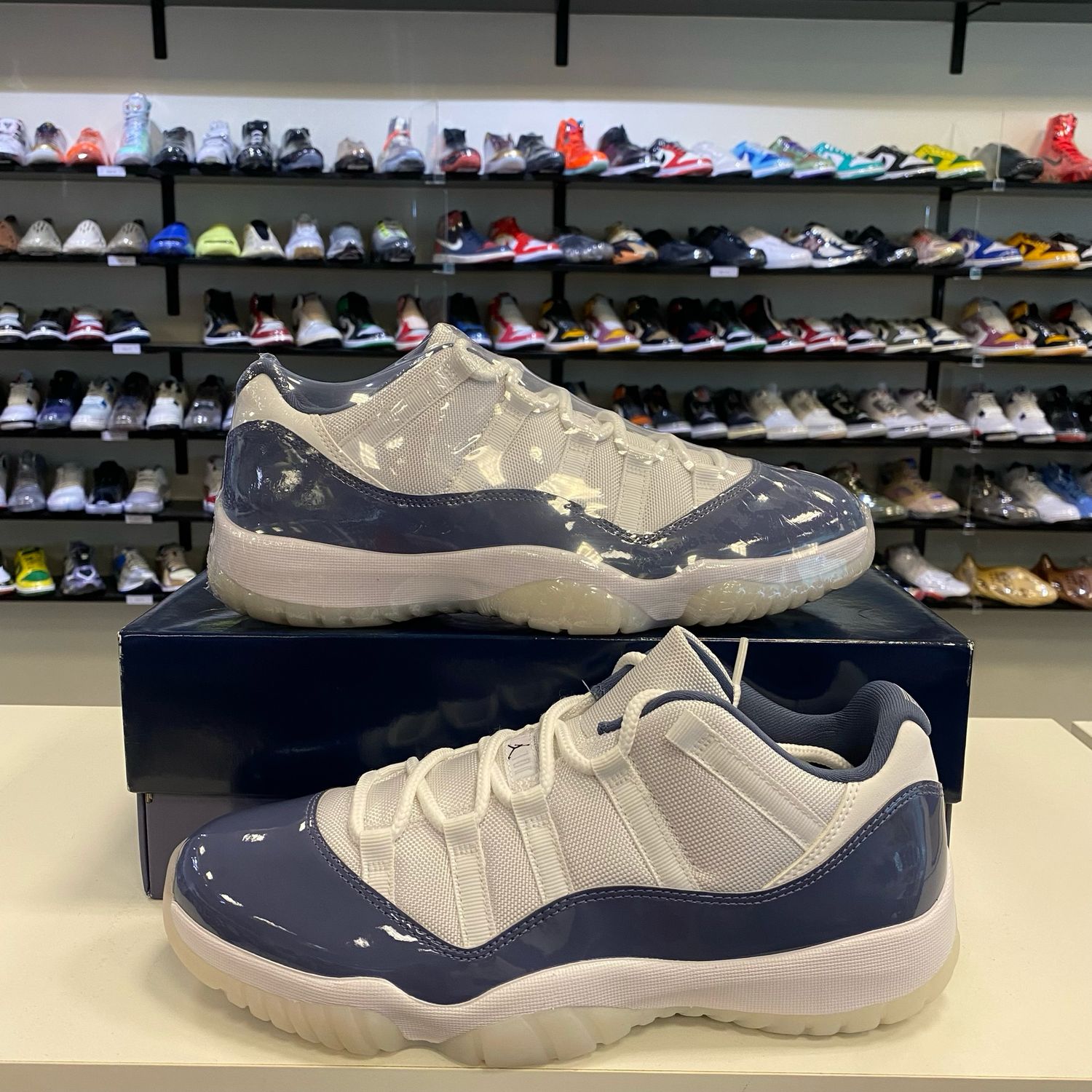 NEW AIR JORDAN 11 LOW DIFFUSED BLUE