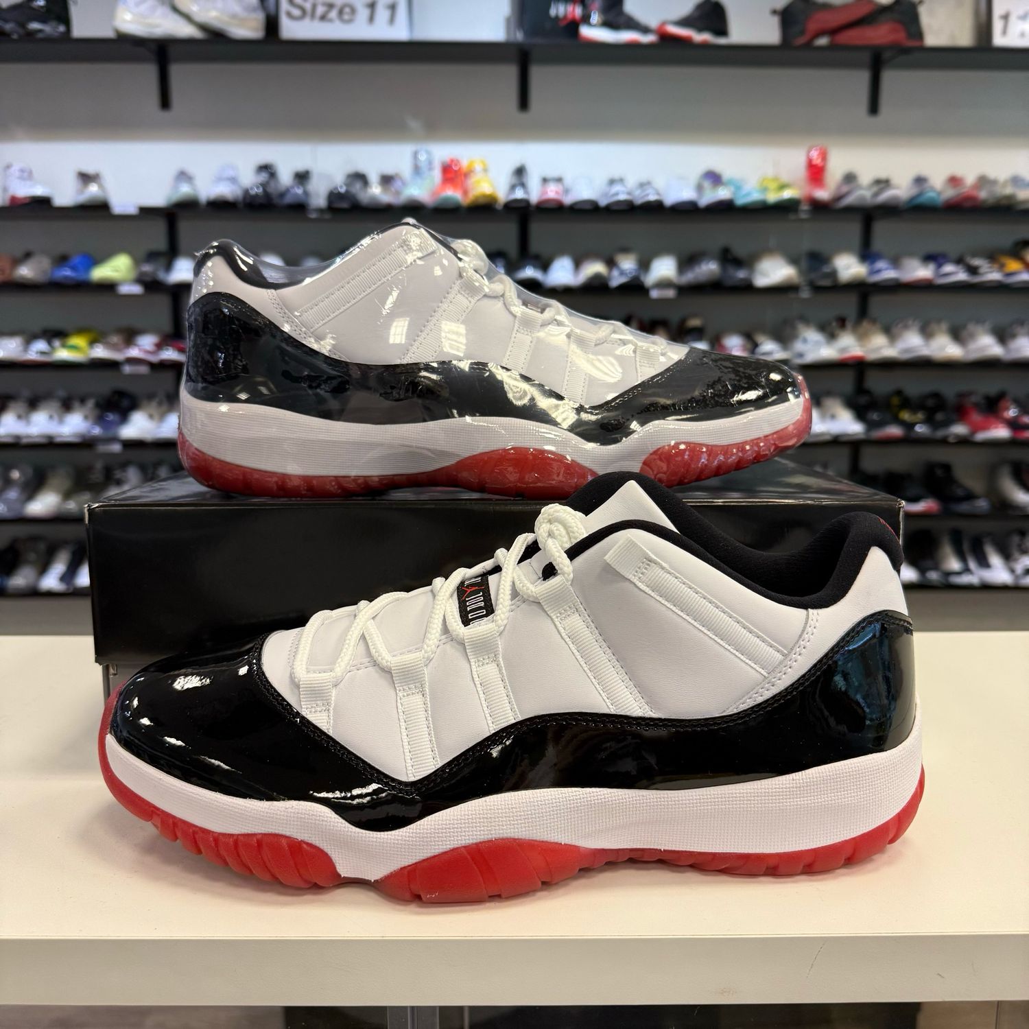 NEW AIR JORDAN 11 LOW CONCORD BRED