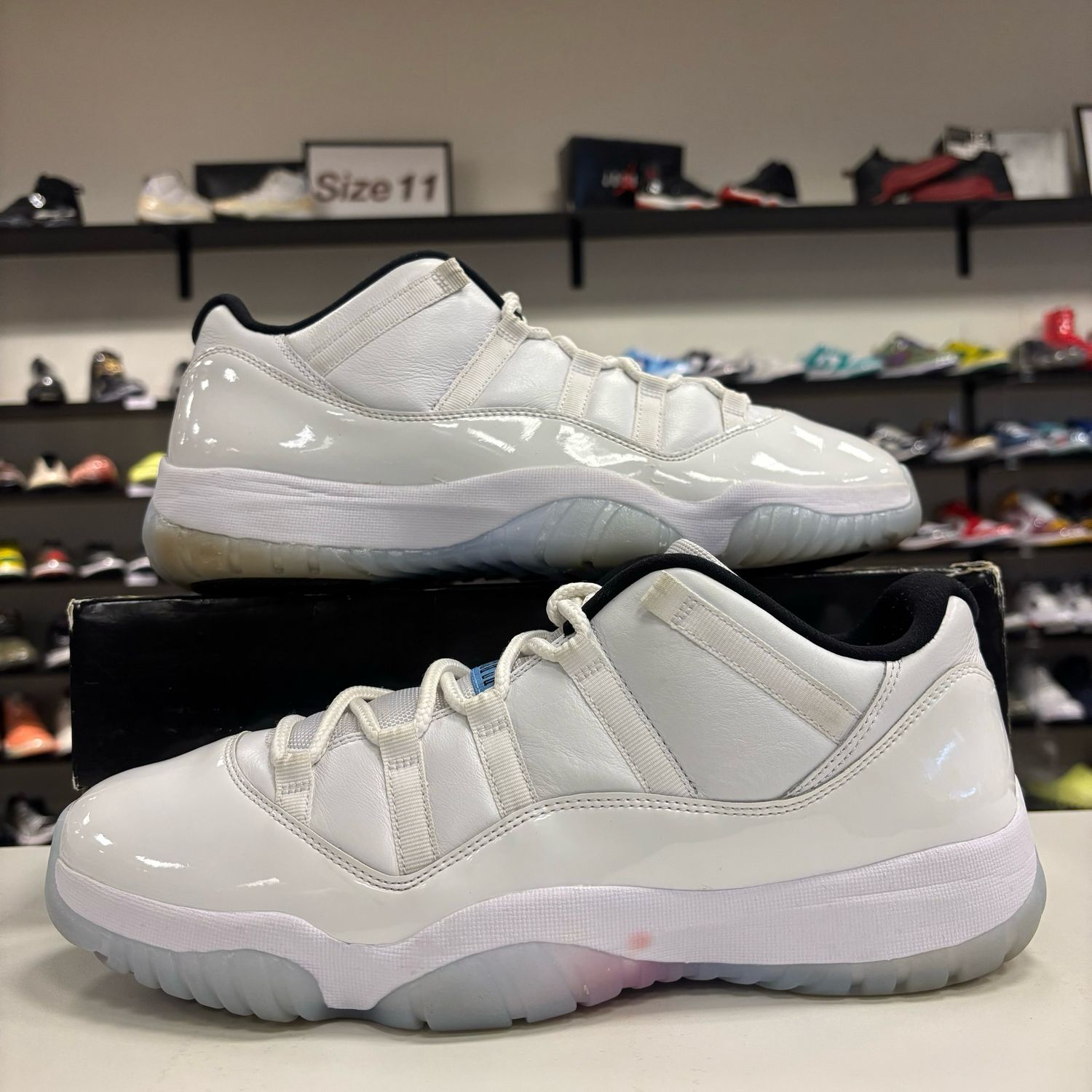 PO AIR JORDAN 11 LOW LEGEND BLUE SIZE 13
