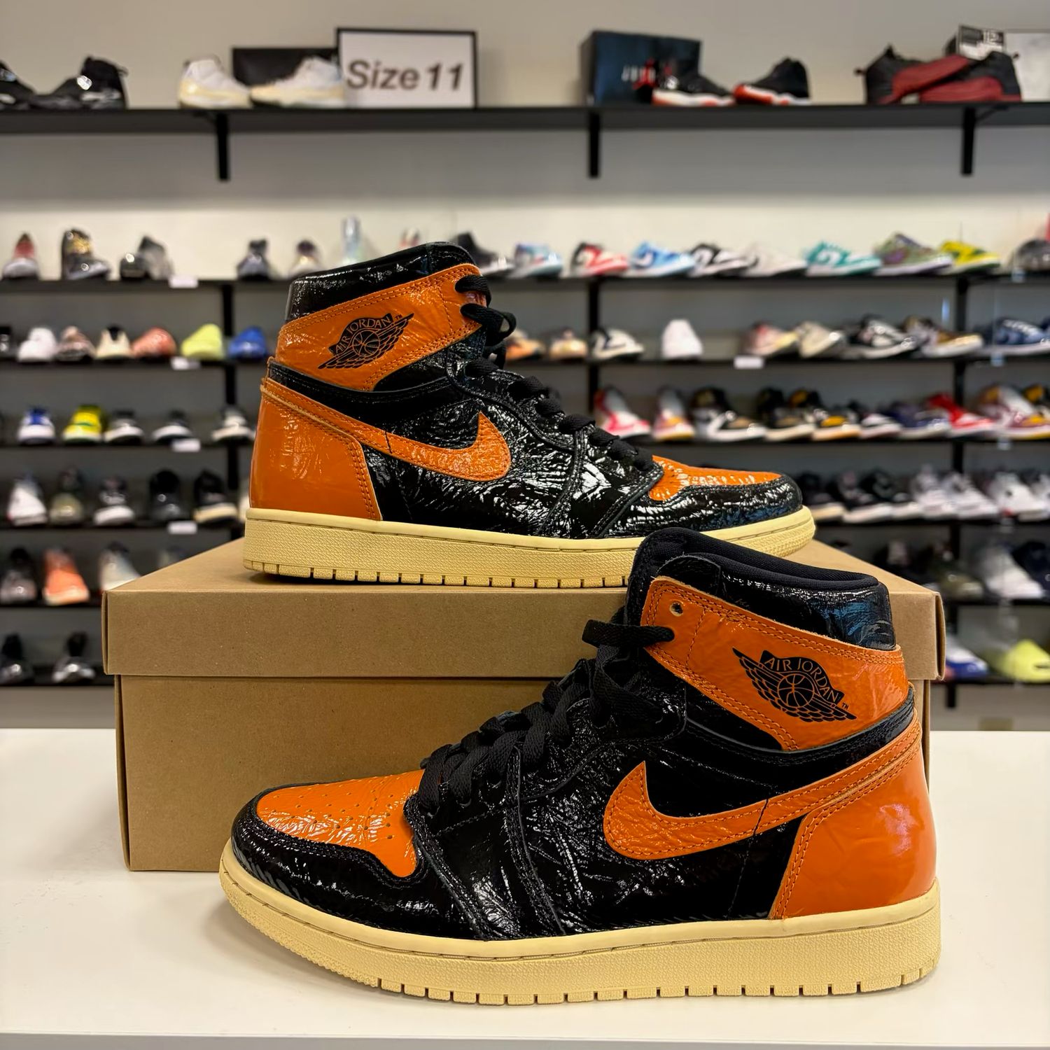 PO NB AIR JORDAN 1 SHATTERED BACKBOARD 3.0 SIZE 8.5