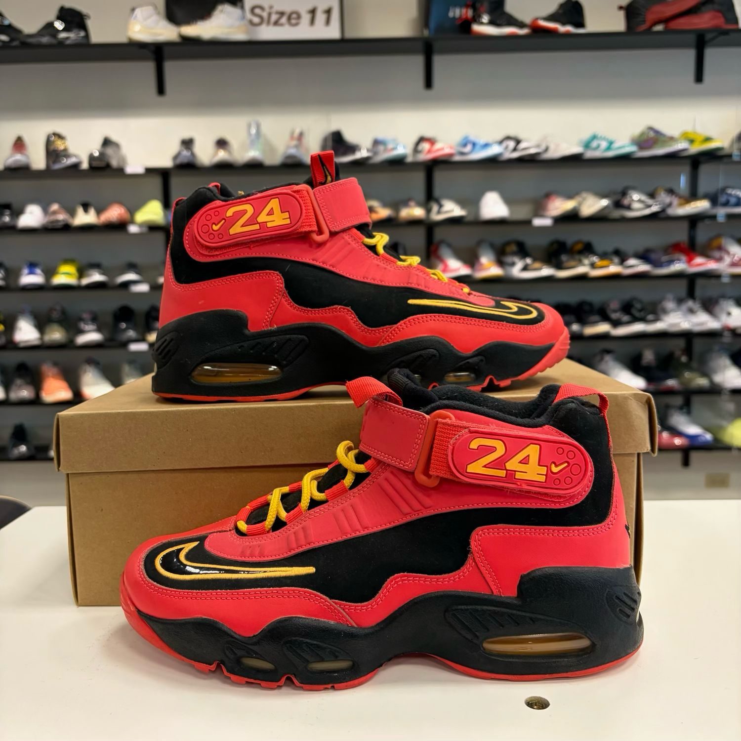 PO NB NIKE AIR GRIFFEY MAX 1 BLACK LASER CRIMSON SIZE 8.5