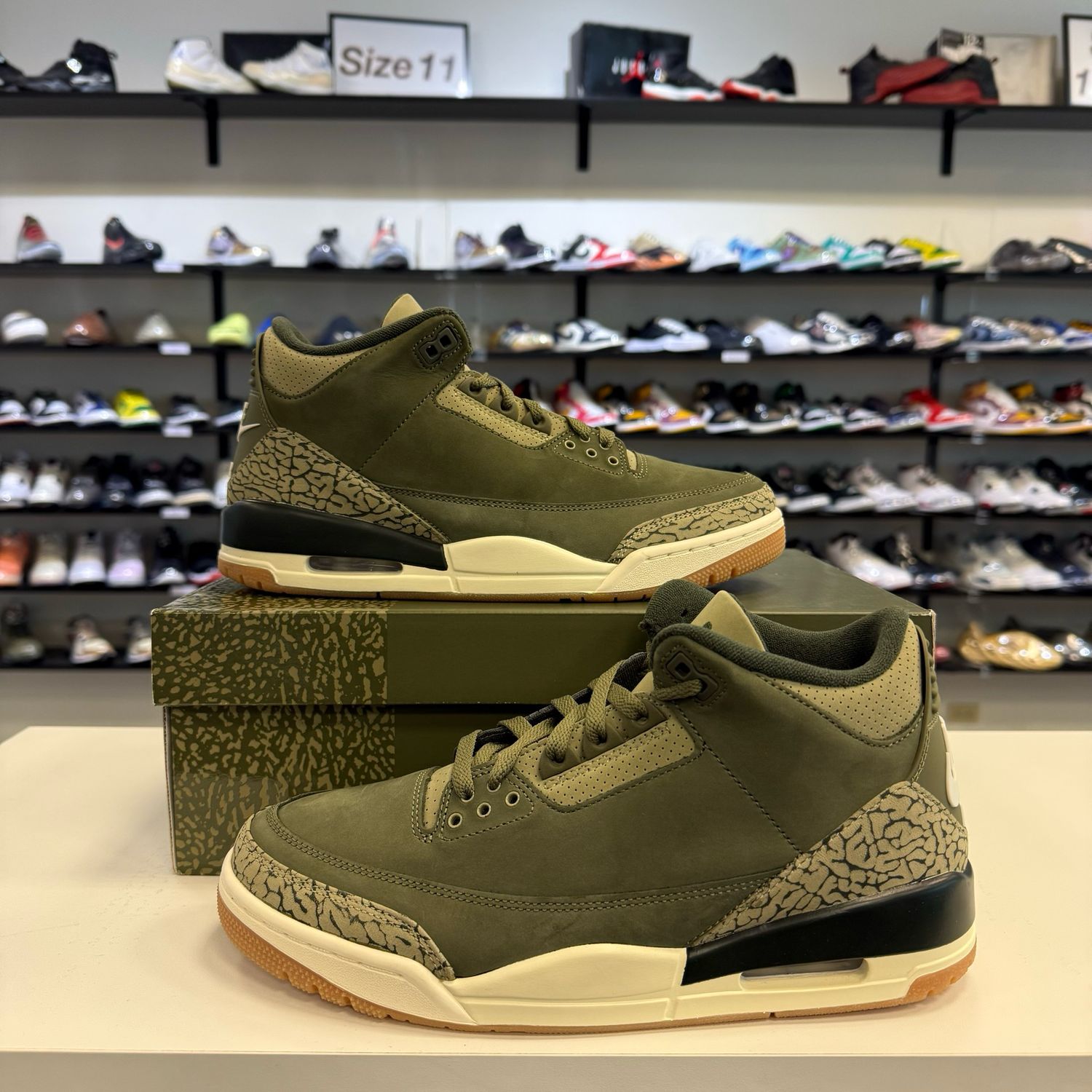 NEW AIR JORDAN 3 RETRO FAMILY AFFAIR