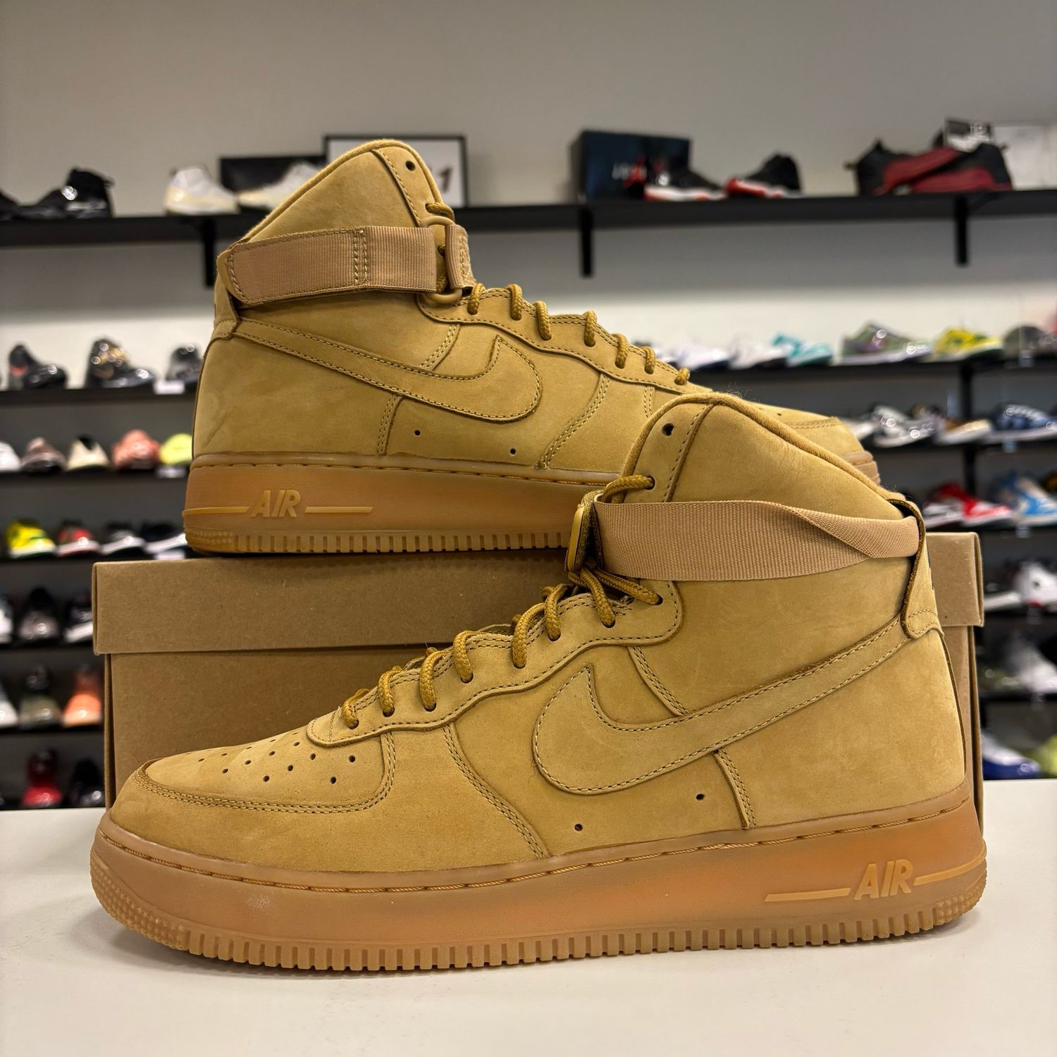 PO NB NIKE AIR FORCE 1 HIGH WHEAT (2015) SIZE 11