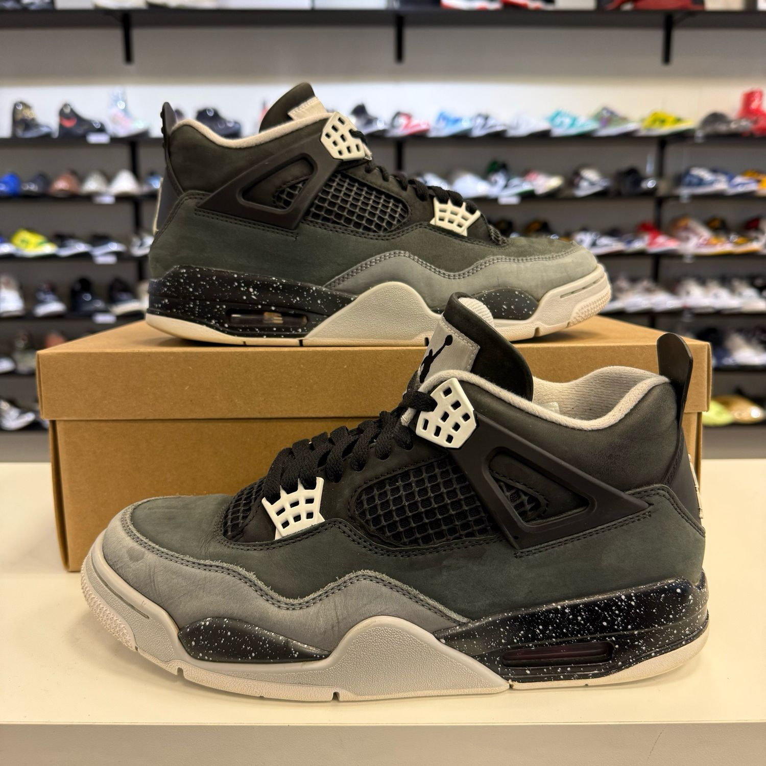 PO NB AIR JORDAN 4 RETRO FEAR (2024) SIZE 9