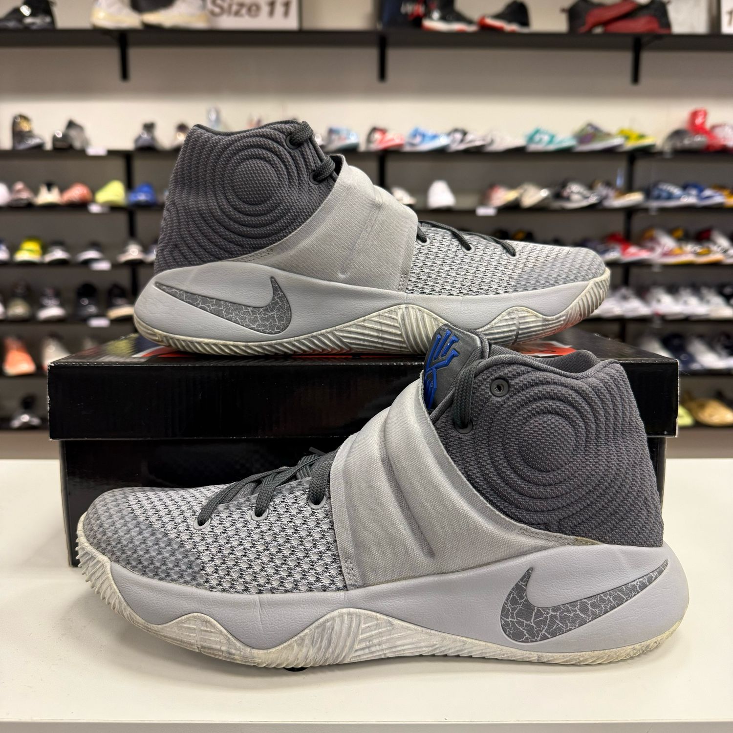 PO NIKE KYRIE 2 OMEGA SIZE 9