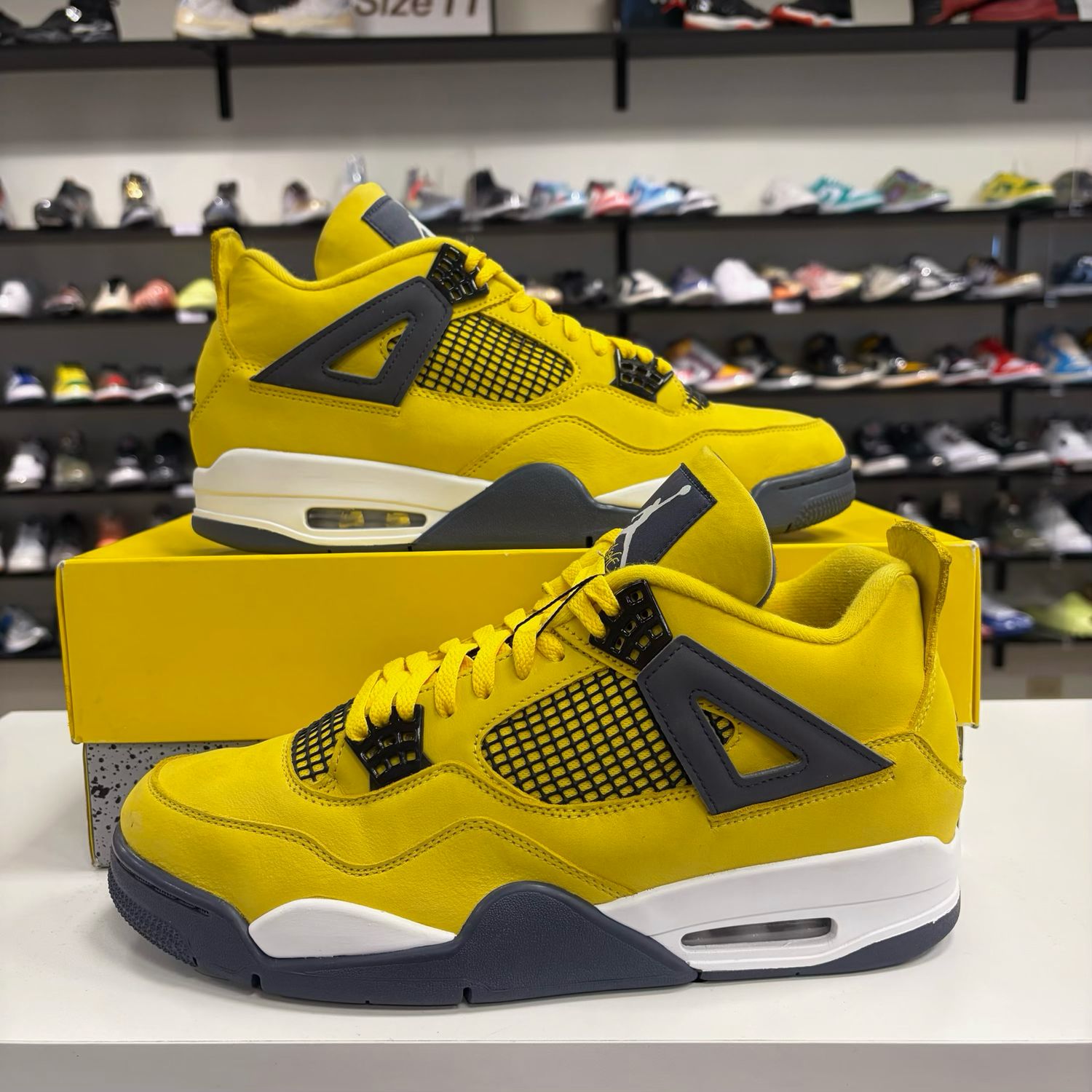 PO4 AIR JORDAN 4 RETRO LIGHTNING (2021) SIZE 12