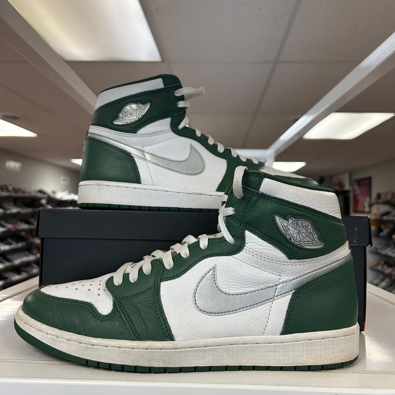 PO AIR JORDAN 1 RETRO HIGH OG GORGE GREEN SIZE 12