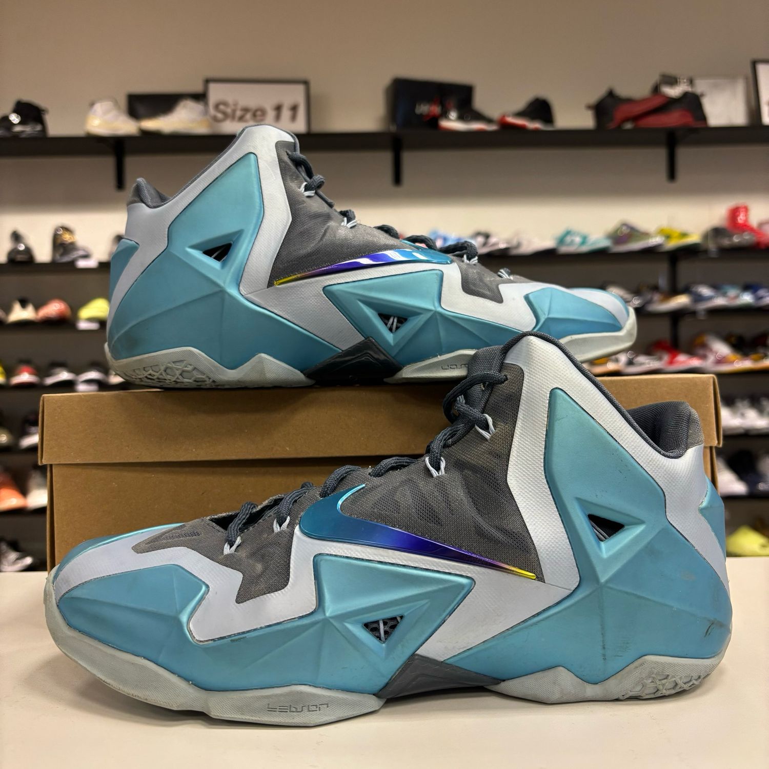 PO NB LEBRON 11 GAMMA BLUE SIZE 11.5