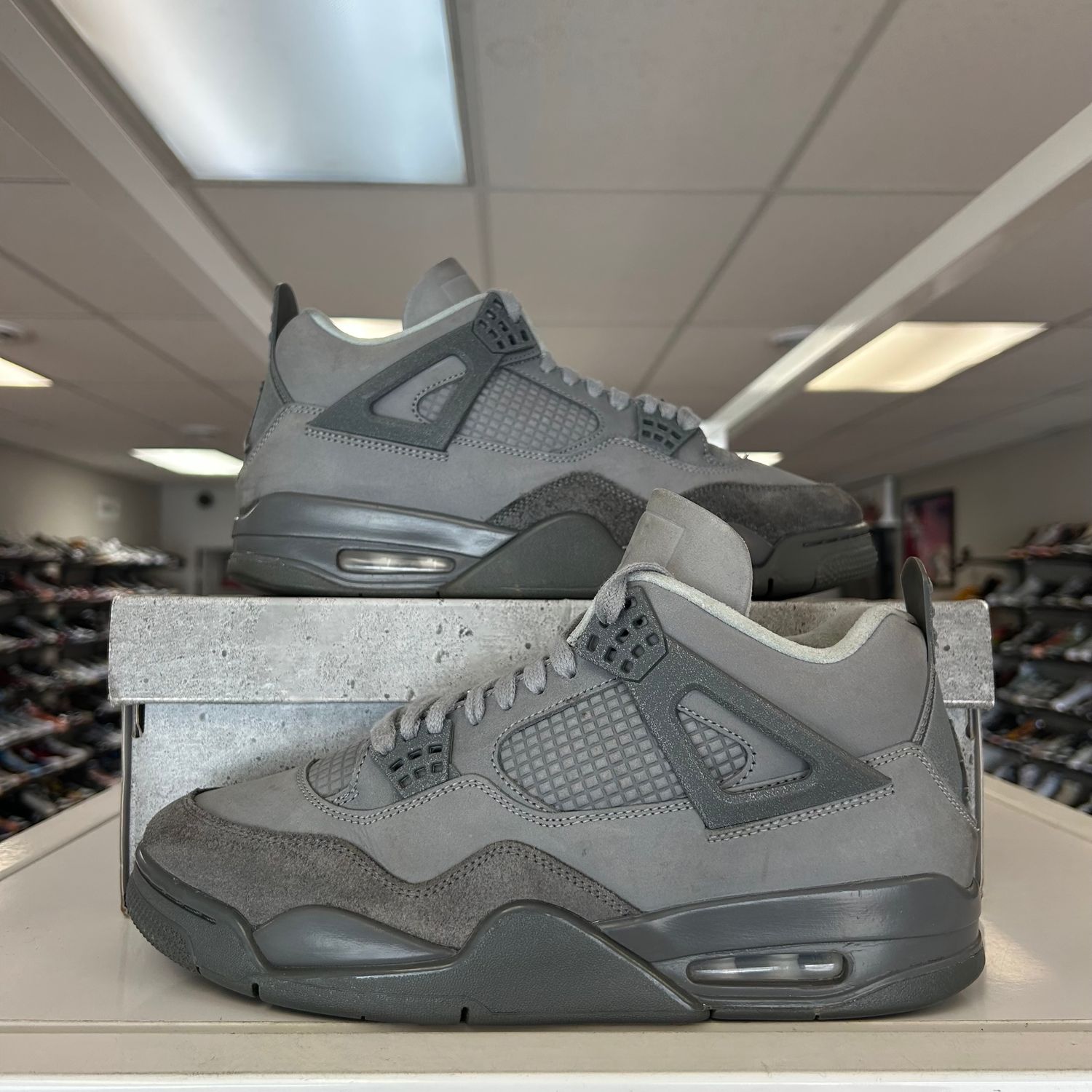 PO3 AIR JORDAN 4 RETRO SE WET CEMENT SIZE 10