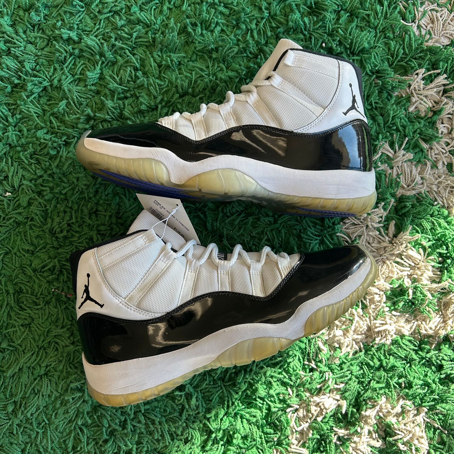 PO NB AIR JORDAN 11 CONCORD EB SIZE 12