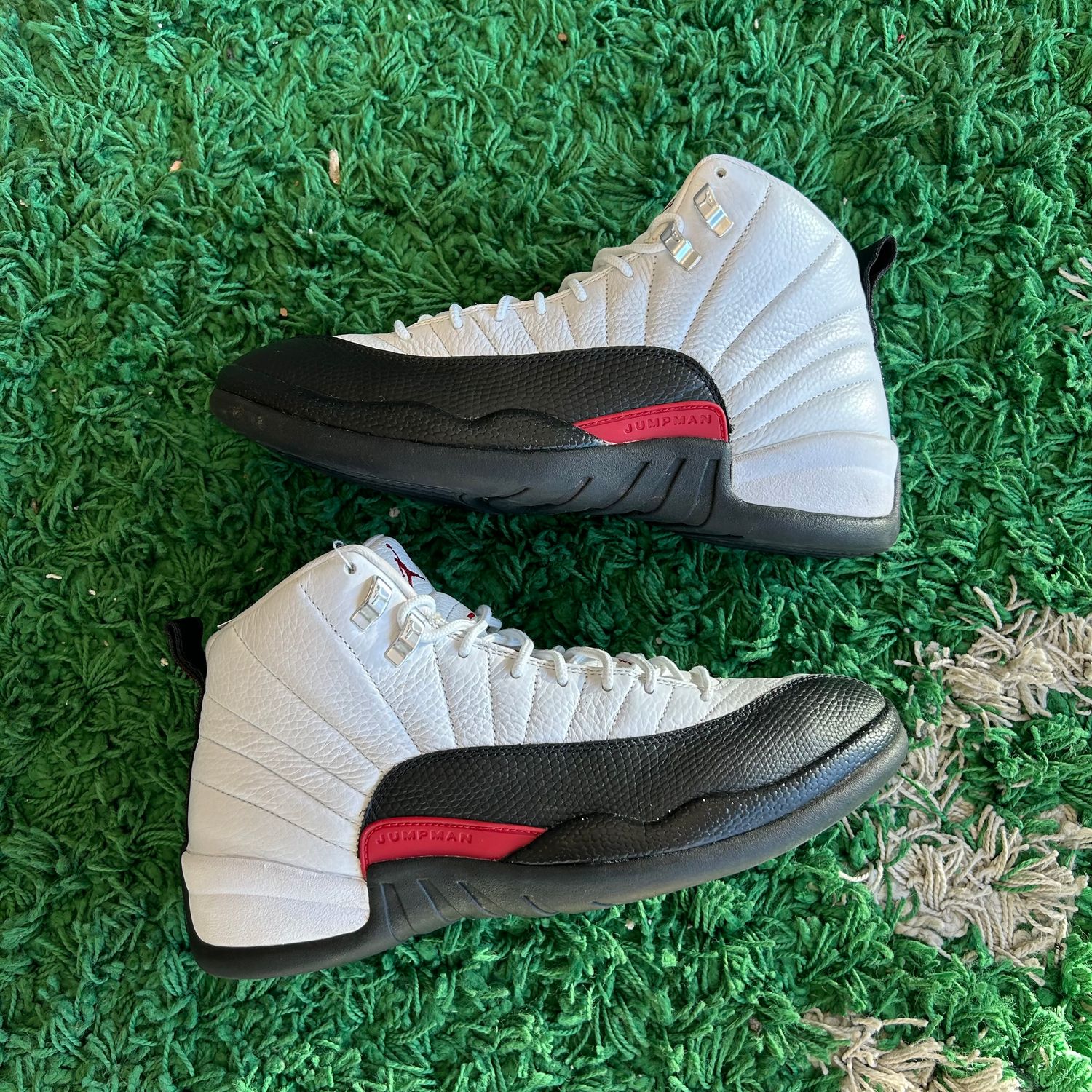 PO NB AIR JORDAN 12 TAXI FLIP EB SIZE 11