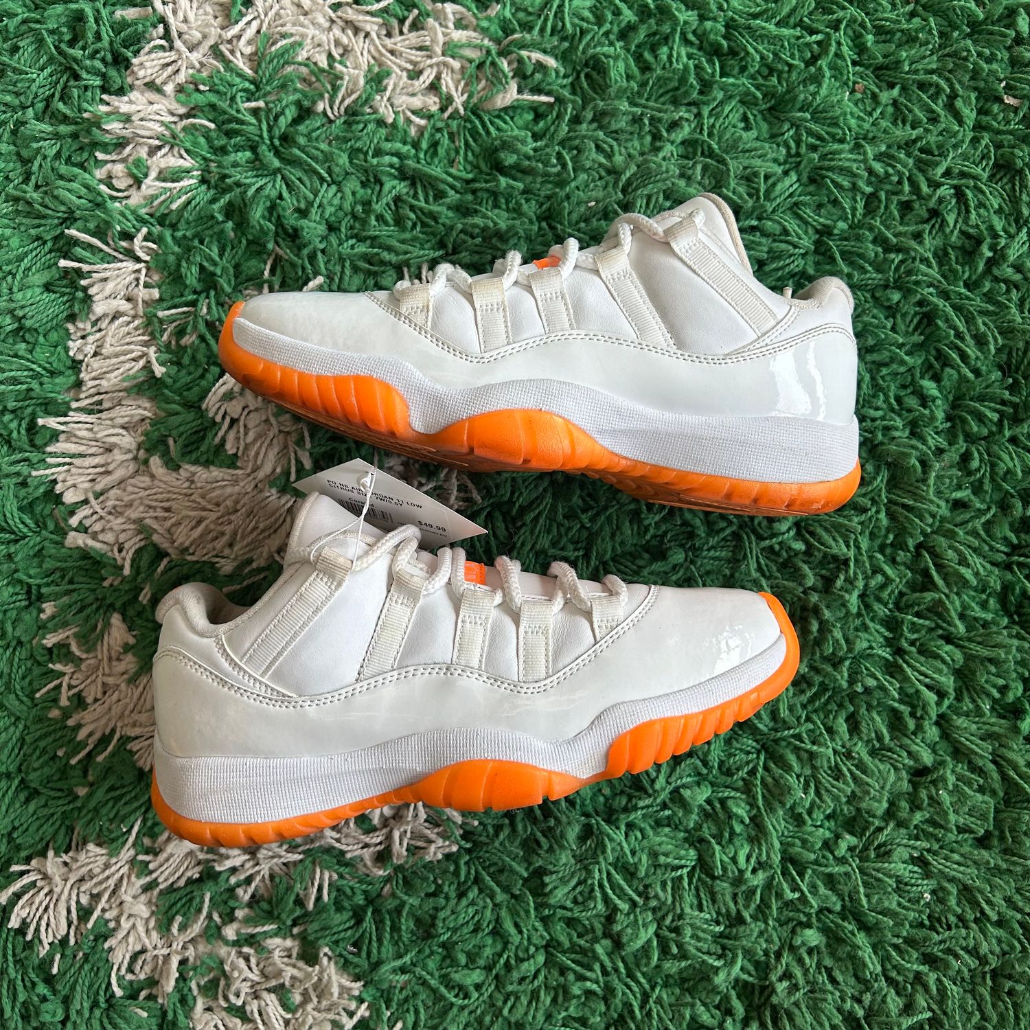 PO NB AIR JORDAN 11 LOW CITRUS SIZE 7W/5.5Y