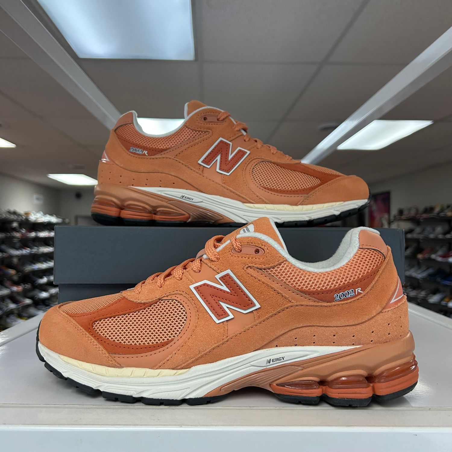 PO NEW BALANCE 2002R COPPER SIZE 11.5