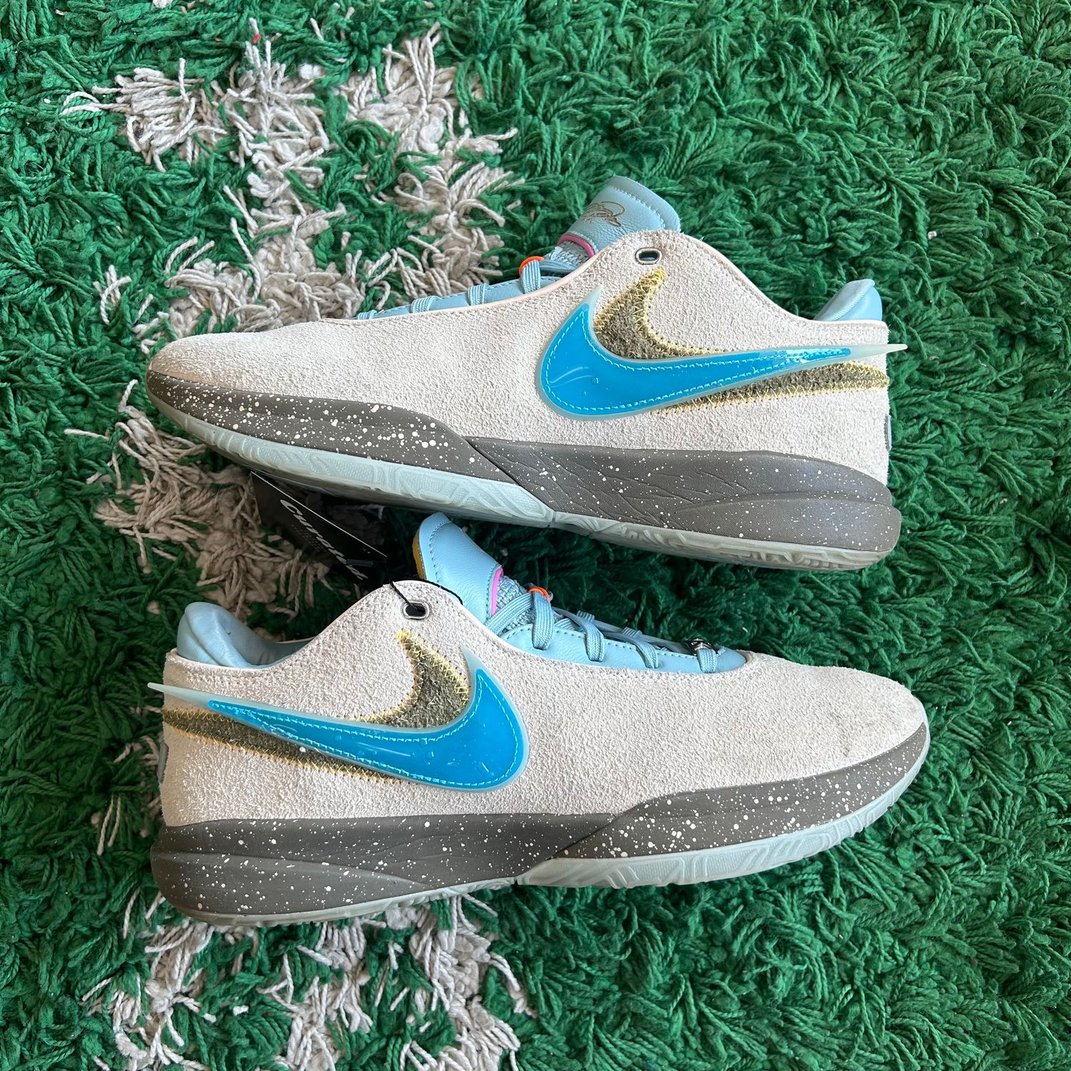 PO NB NIKE LEBRON 20 UNKNWN MESSAGE IN A BOTTLE SX SIZE 11