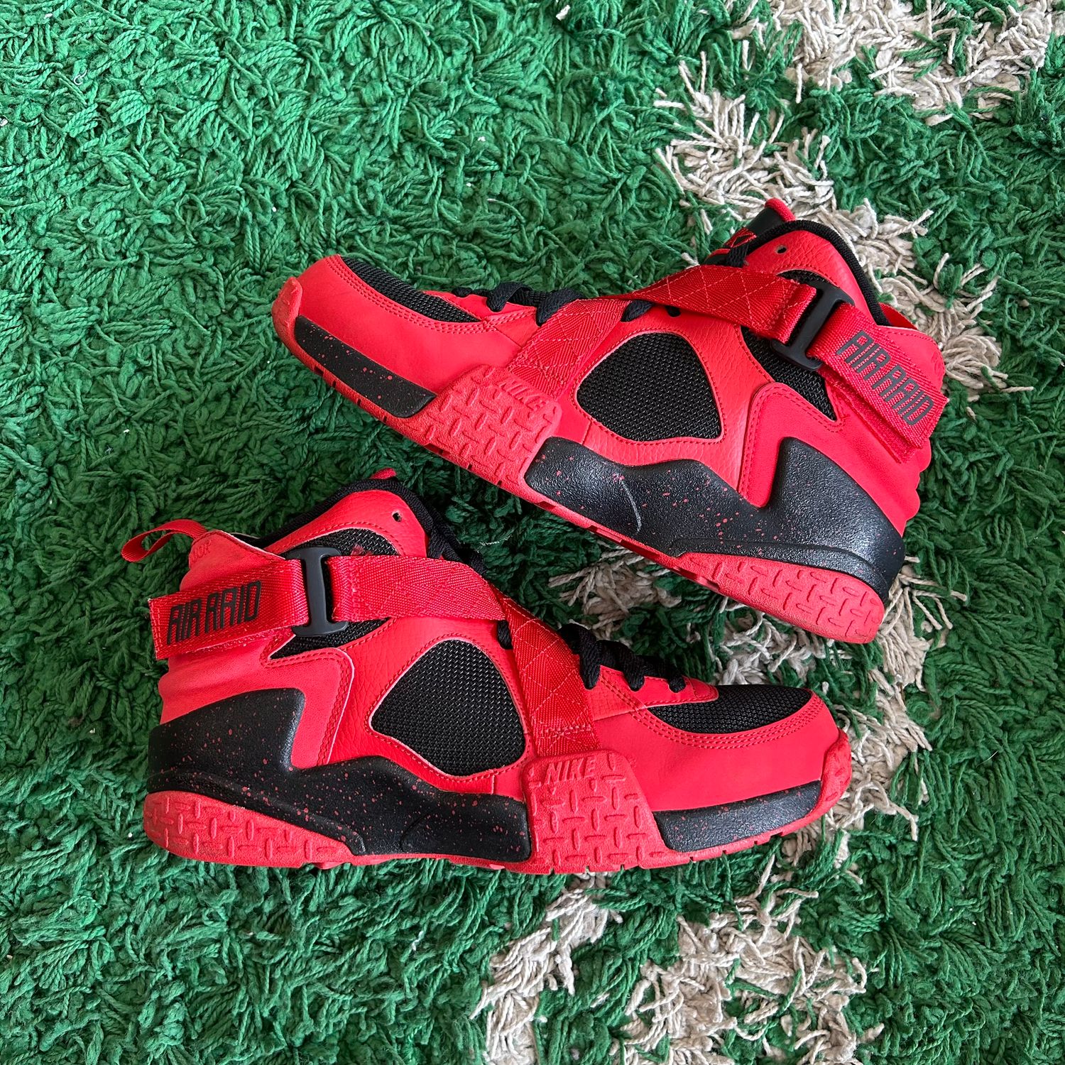 PO NB NIKE AIR RAID UNIVERSITY RED BLACK (2014) SX SIZE 9.5