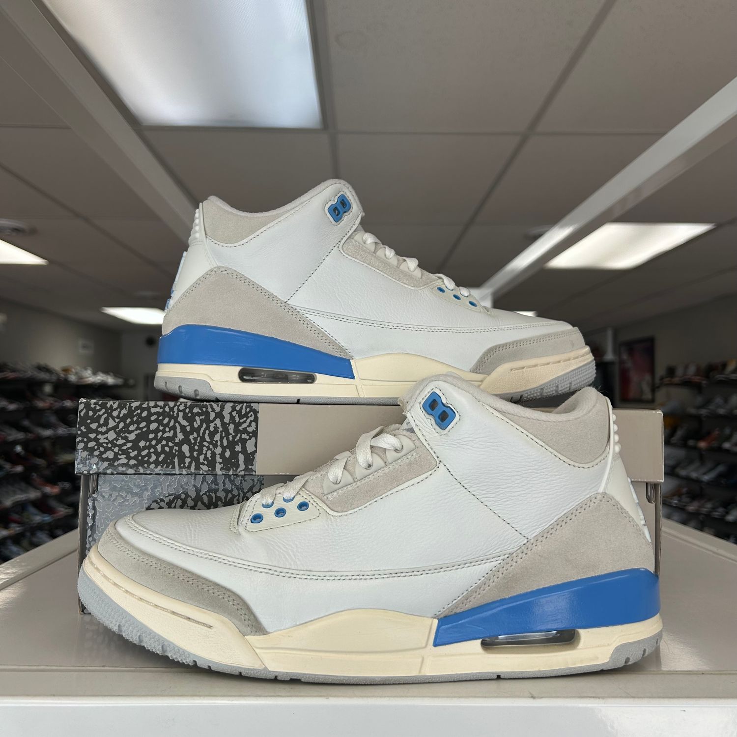 PO AIR JORDAN 3 LUCKY SHORTS EB SIZE 9.5