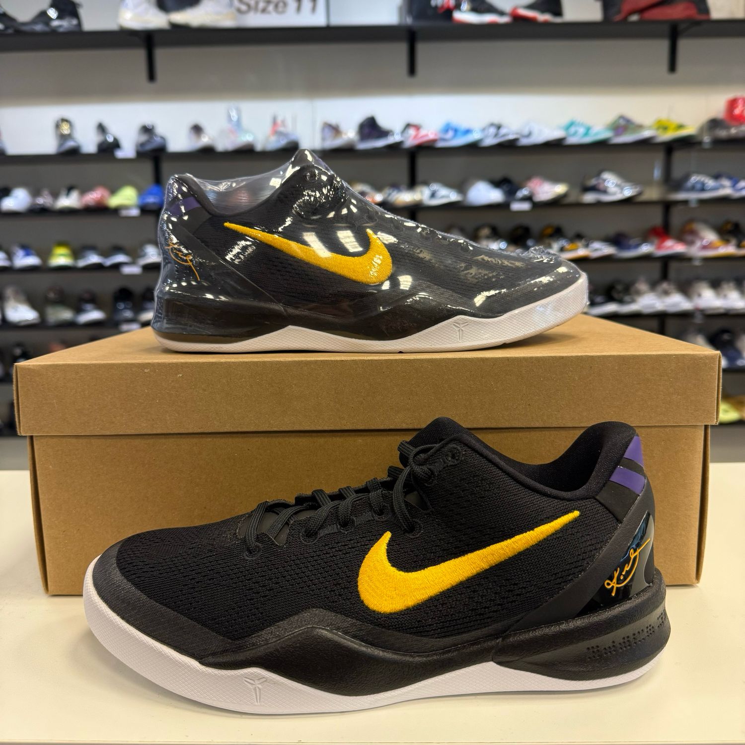 NEW (NO BOX) KOBE 8 LAKERS AWAY GS SIZE 5.5Y