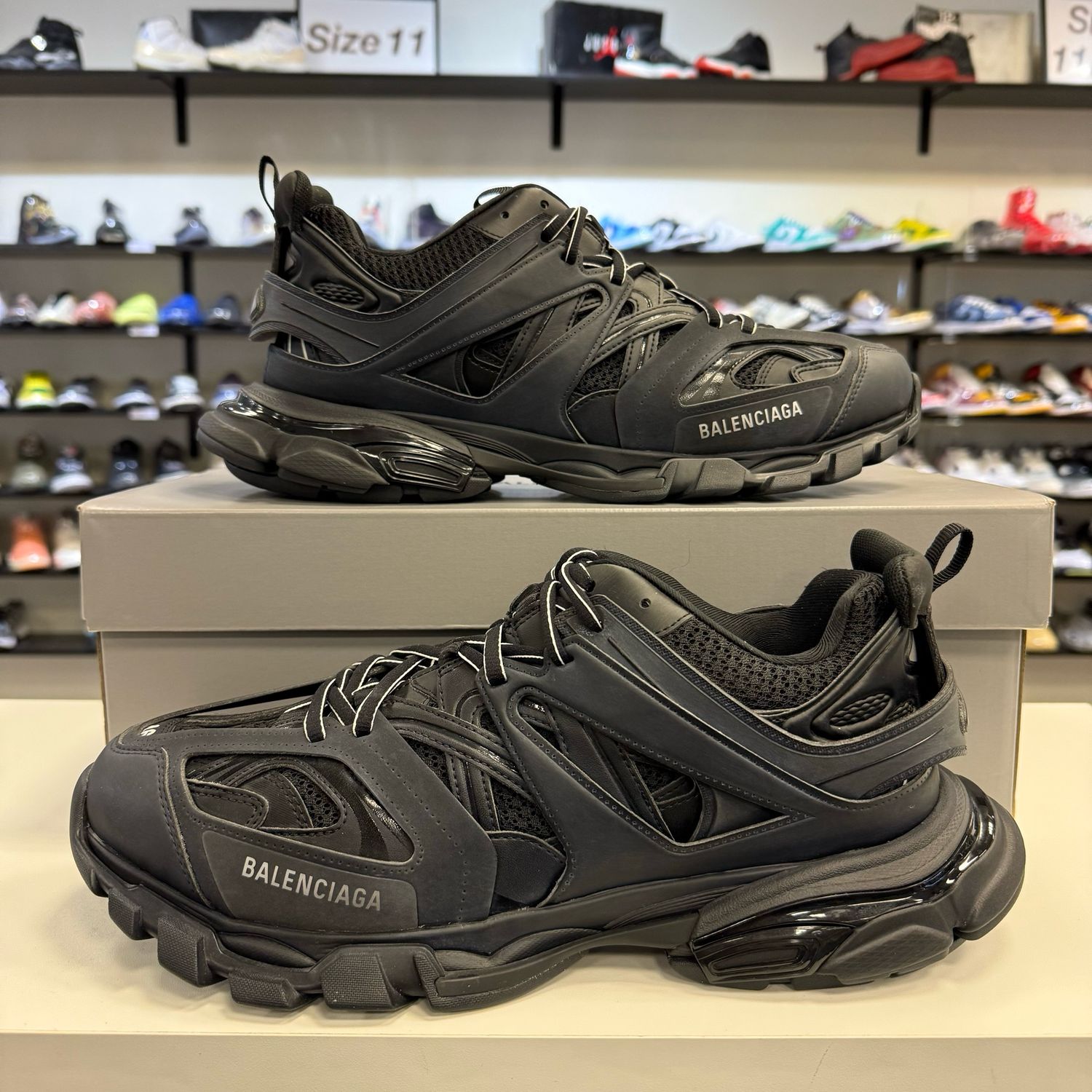 NEW BALENCIAGA TRACK SNEAKER BLACK
