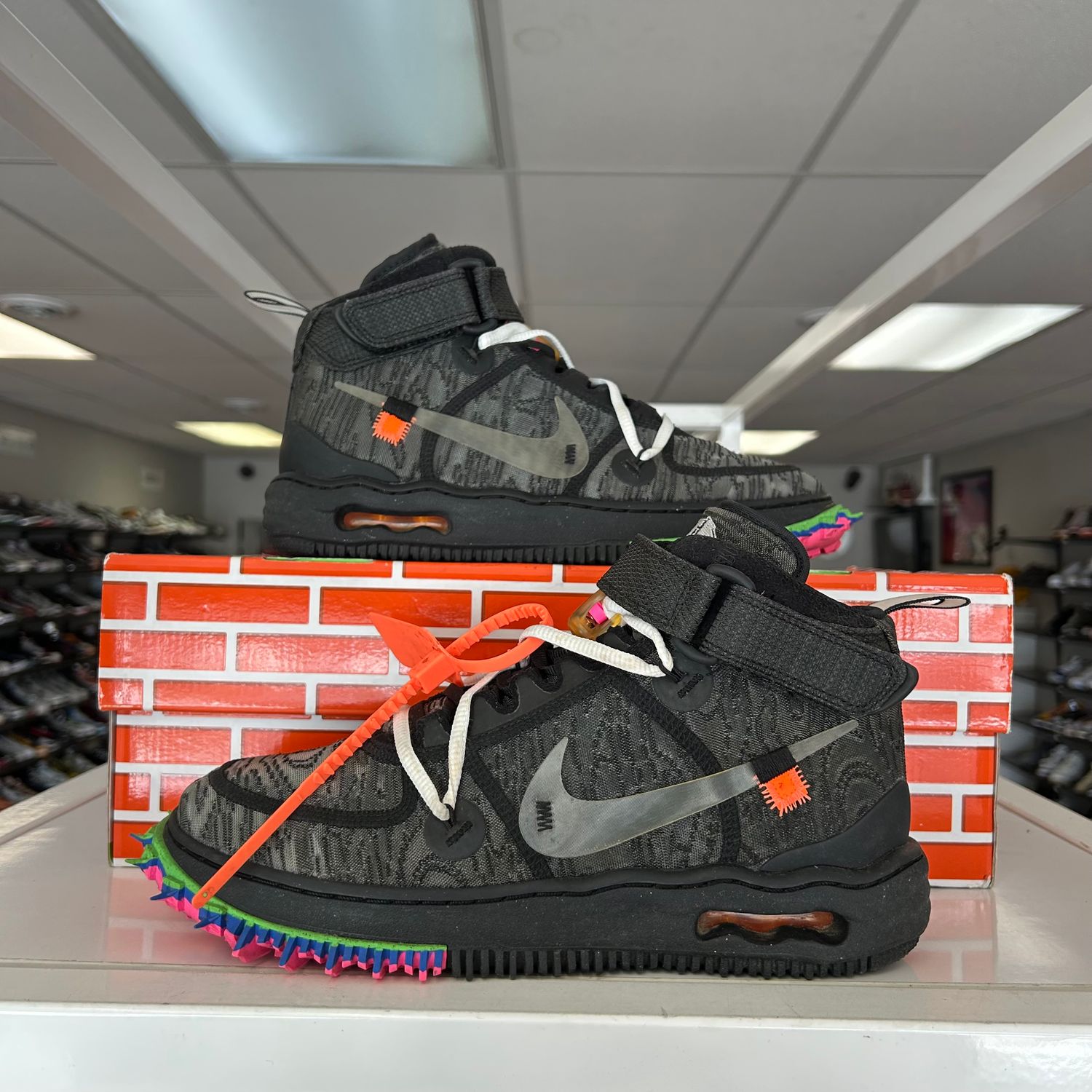 PO NIKE AIR FORCE 1 MID OFF-WHITE BLACK EB SIZE 8.5
