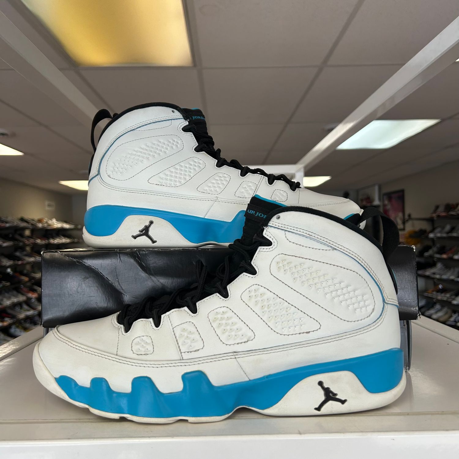 PO AIR JORDAN 9 RETRO POWDER BLUE (2024) EB SIZE 11.5