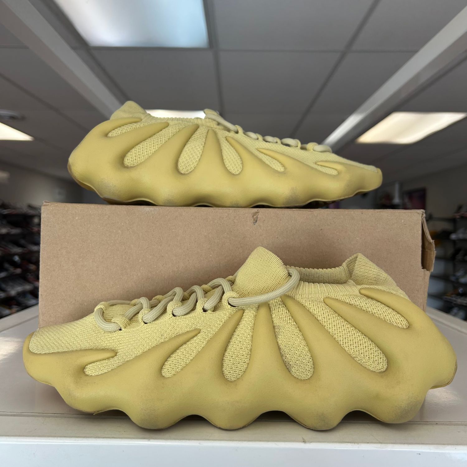 PO ADIDAS YEEZY 450 SULFUR EB SIZE 9