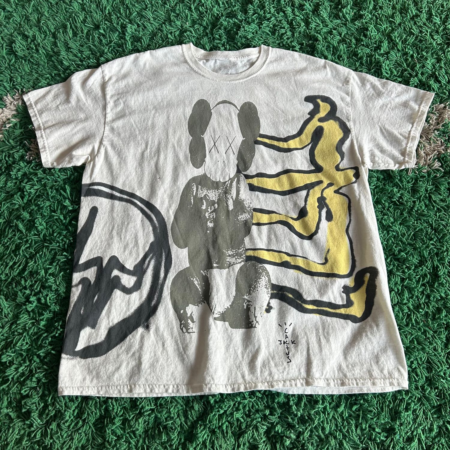 PO TRAVIS SCOTT CACTUS JACK X KAWS FRAGMENT TEE SIZE L