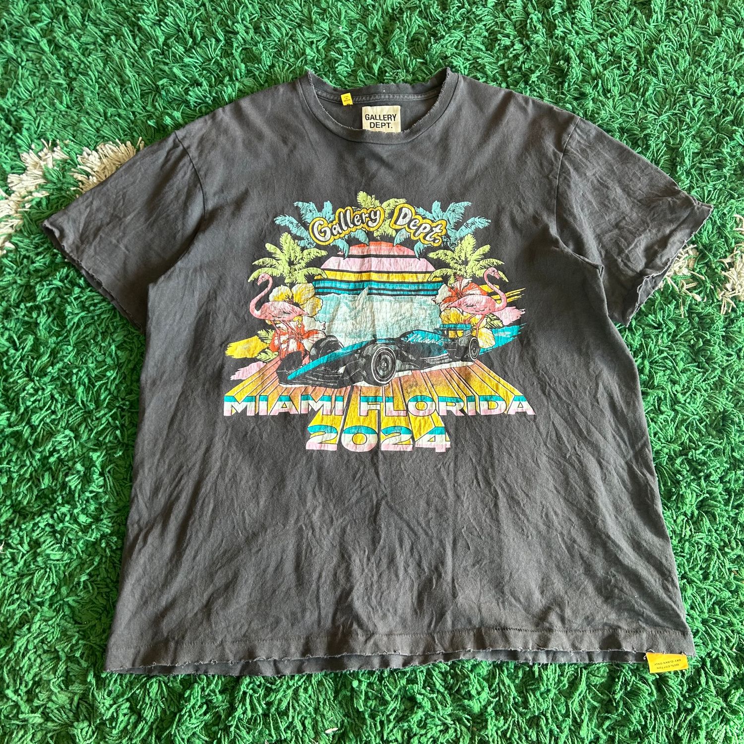 PO GALLEY DEPT. X MIAMI INTERNATIONAL AUTODRONE "MIAMI GRAND PRIX" AUCTION TEE SIZE M