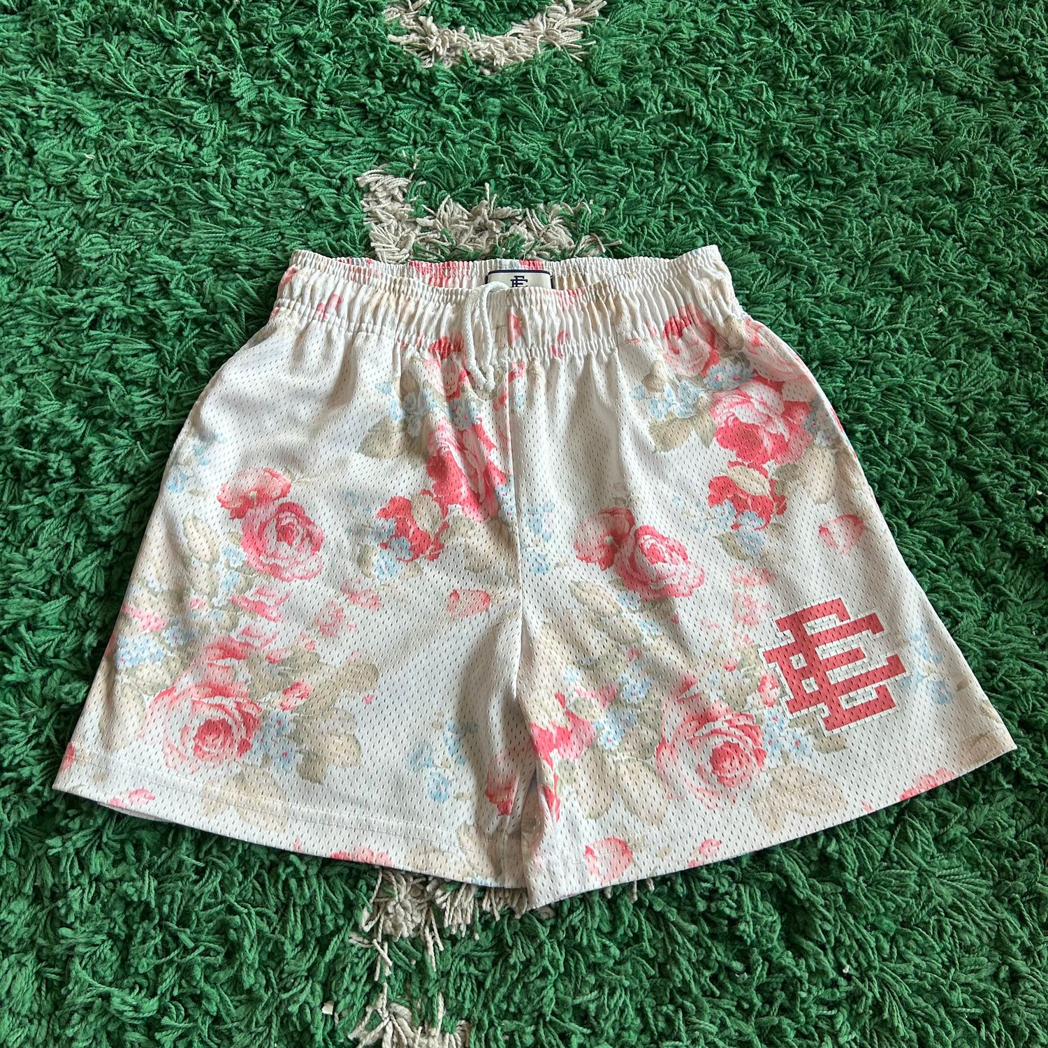 PO ERIC EMANUEL EE BASIC/CORE SHORT WHITE FLORAL SIZE SMALL