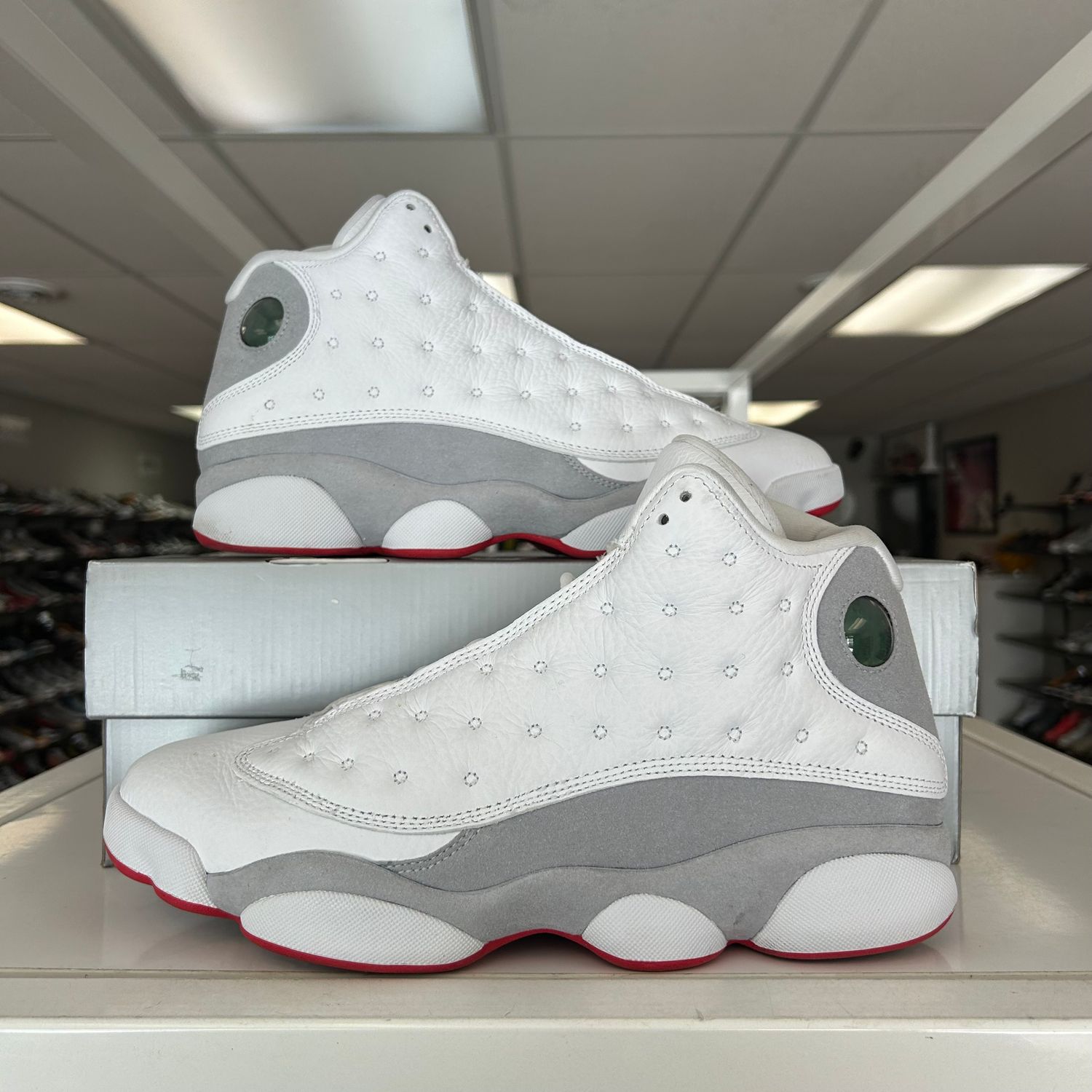 PO AIR JORDAN 13 RETRO WOLF GREY EB SIZE 10.5