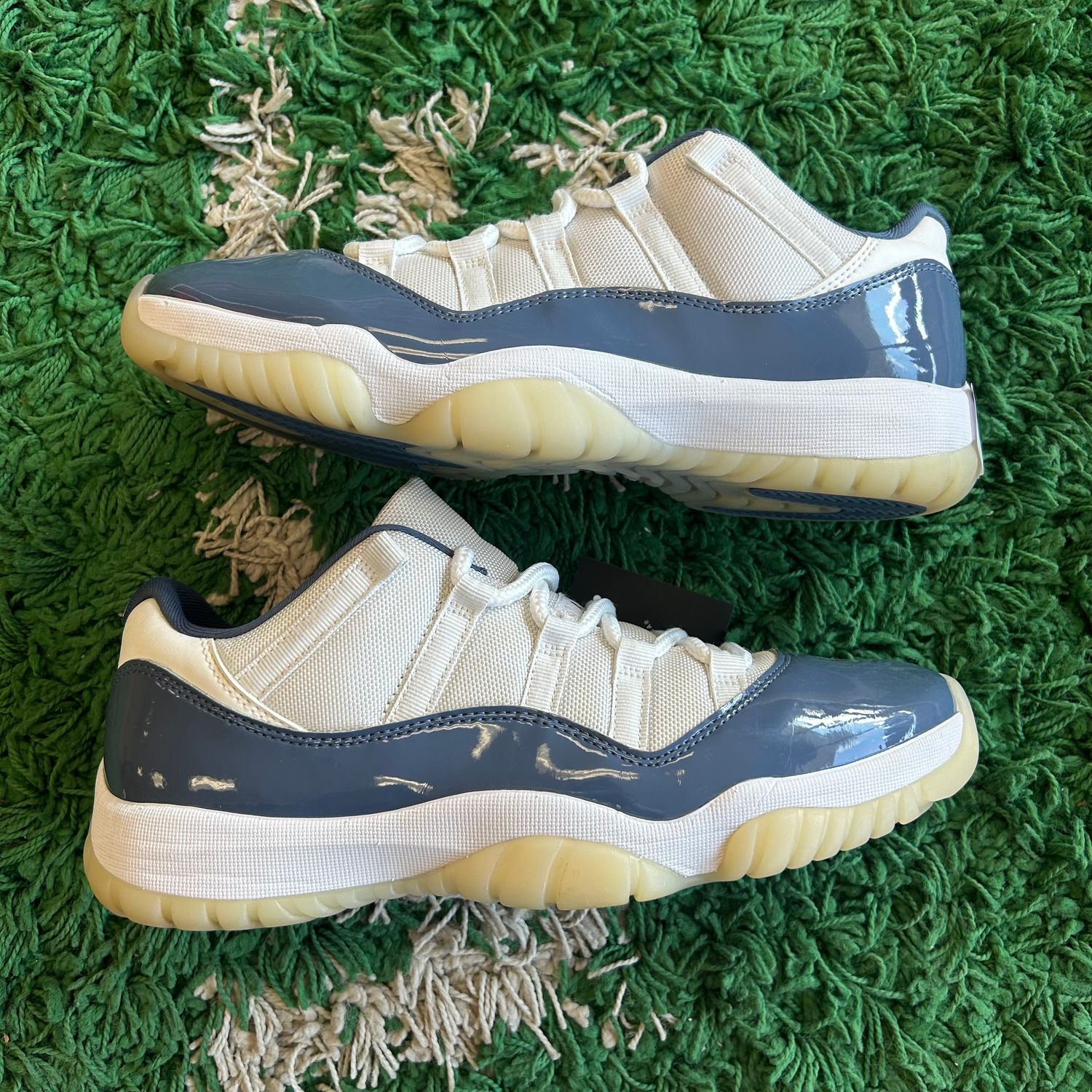 PO NB AIR JORDAN 11 LOW DIFFUSED BLUE SIZE 10.5