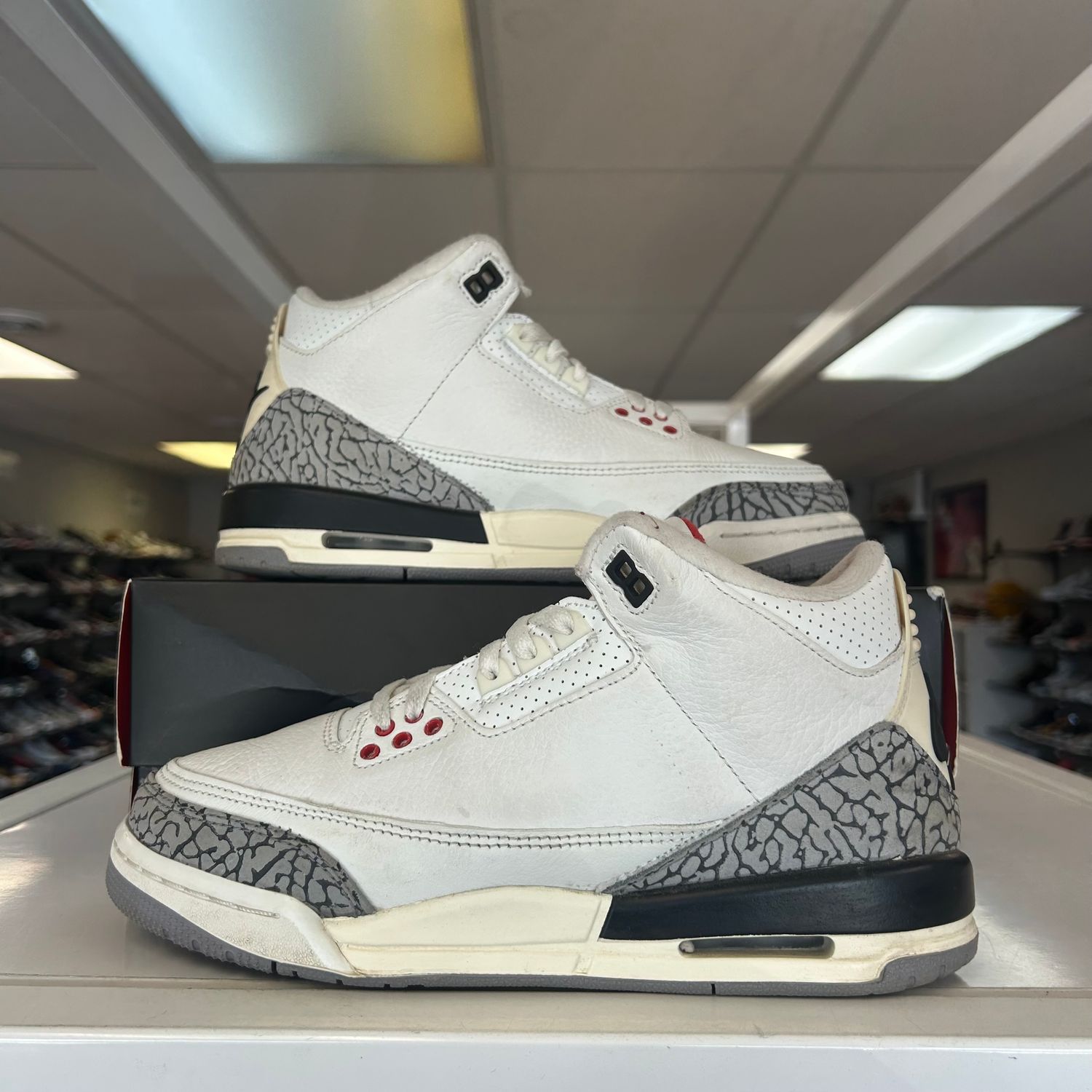 PO2 AIR JORDAN 3 WHITE CEMENT REIMAGINED SIZE 7Y