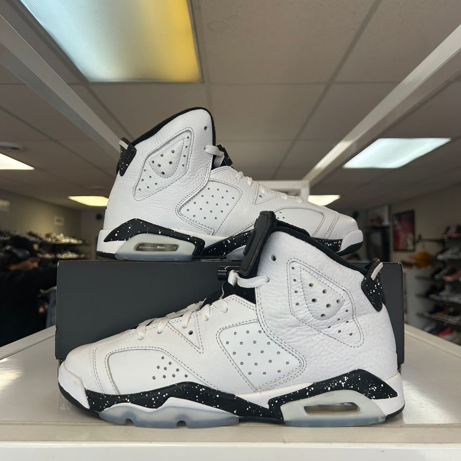 PO AIR JORDAN 6 RETRO REVERSE OREO (GS) SIZE 7Y