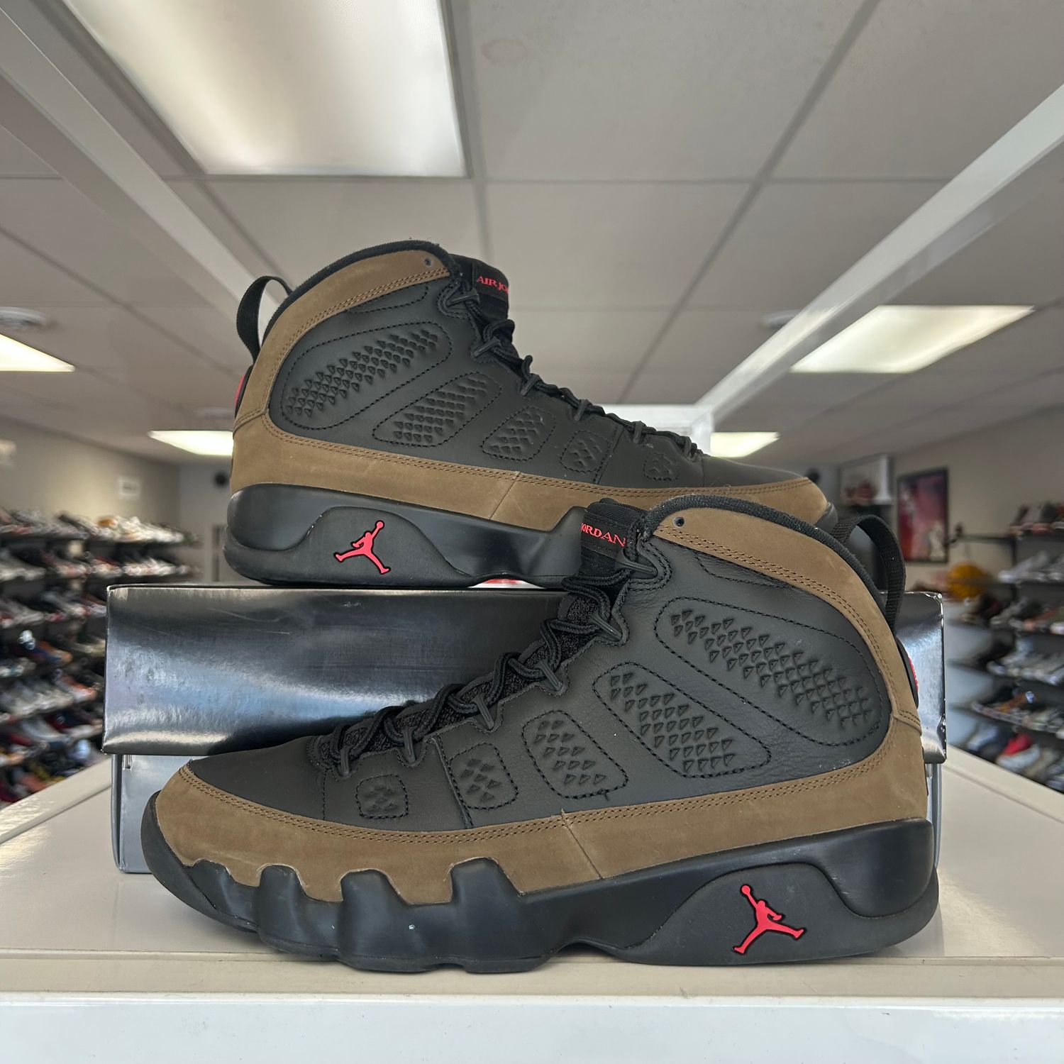 PO AIR JORDAN 9 OLIVE (2024) SIZE 10