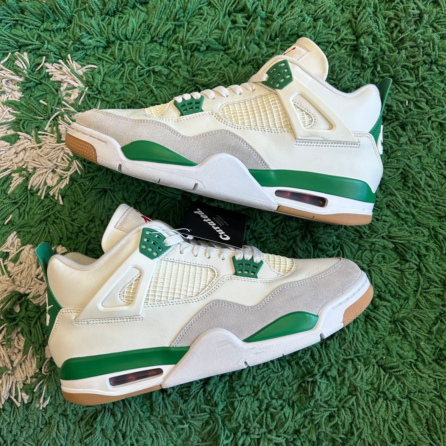 PO NB AIR JORDAN 4 RETRO SB PINE GREEN SIZE 11.5