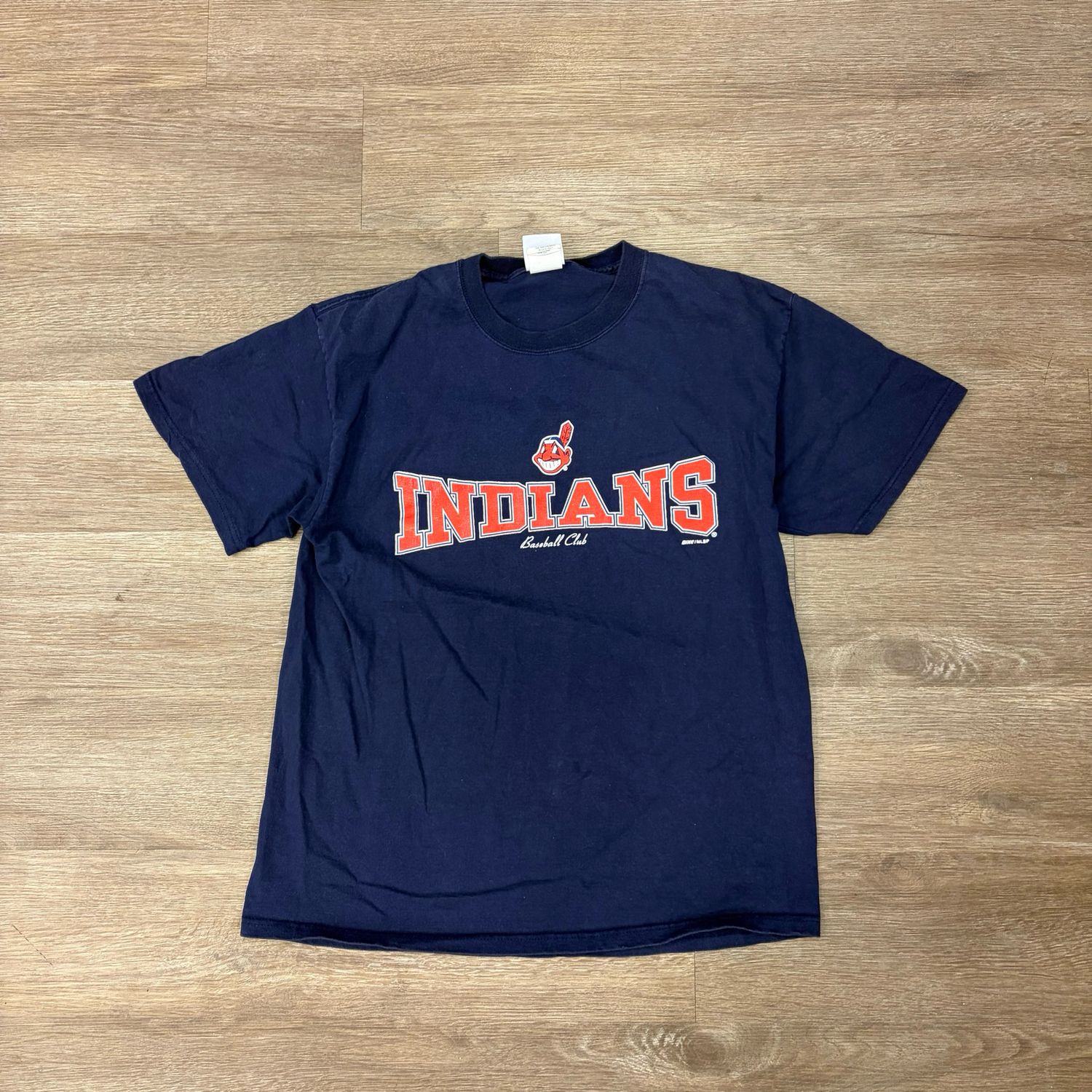 VINTAGE INDIANS BASEBALL CLUB TEE SIZE LARGE