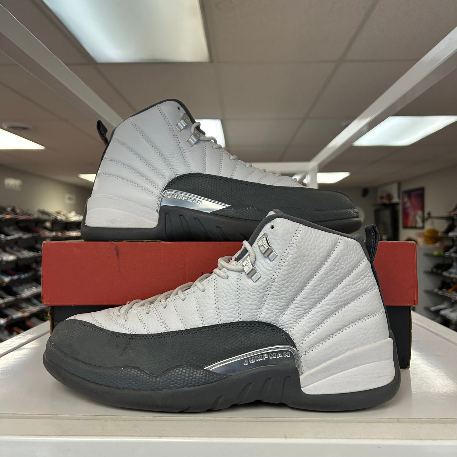 PO AIR JORDAN 12 RETRO WHITE DARK GREY EB SIZE 11.5