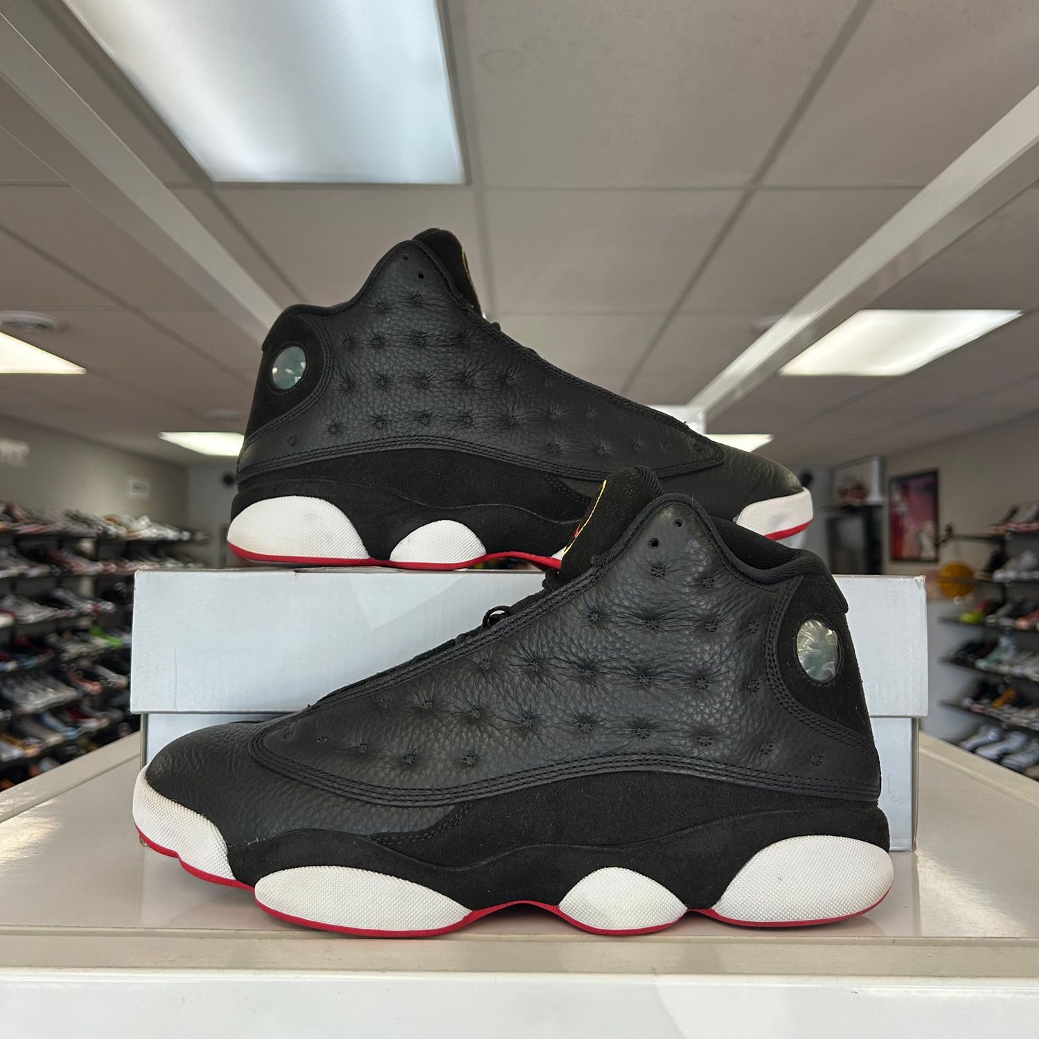 PO AIR JORDAN 13 PLAYOFFS (2023) SIZE 10.5
