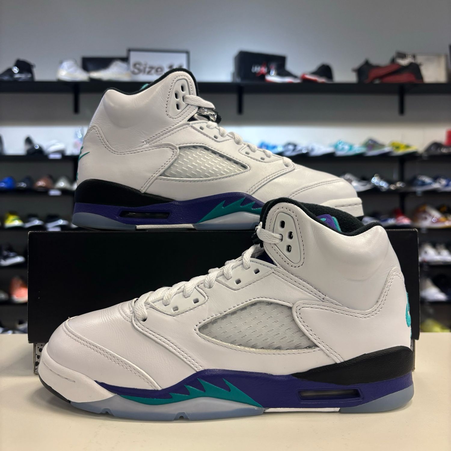 PO AIR JORDAN 5 RETRO GRAPE (2025) SIZE 5.5Y