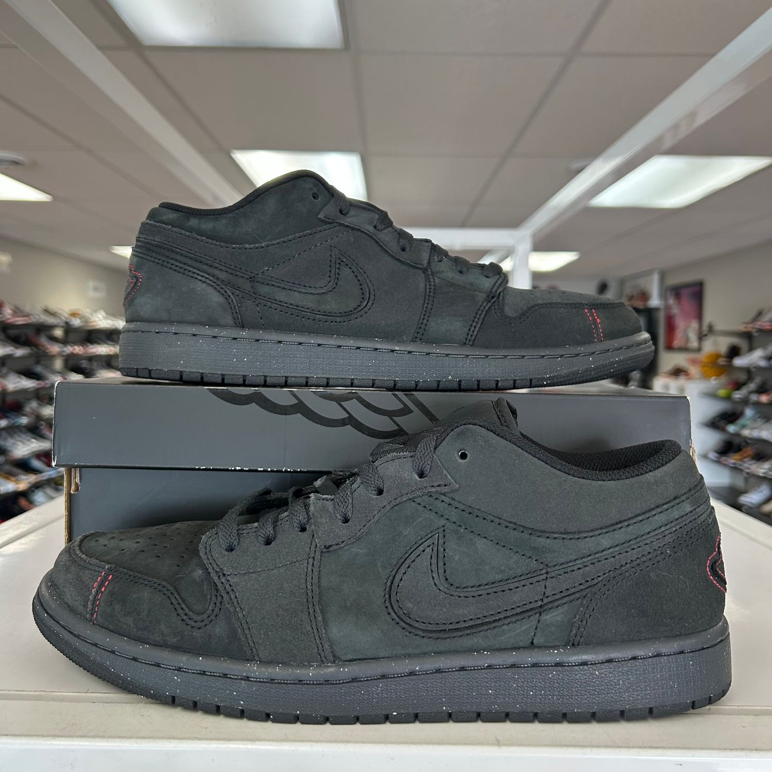 PO AIR JORDAN 1 LOW SE CRAFT DARK SMOKE GREY VARSITY RED SIZE 10.5