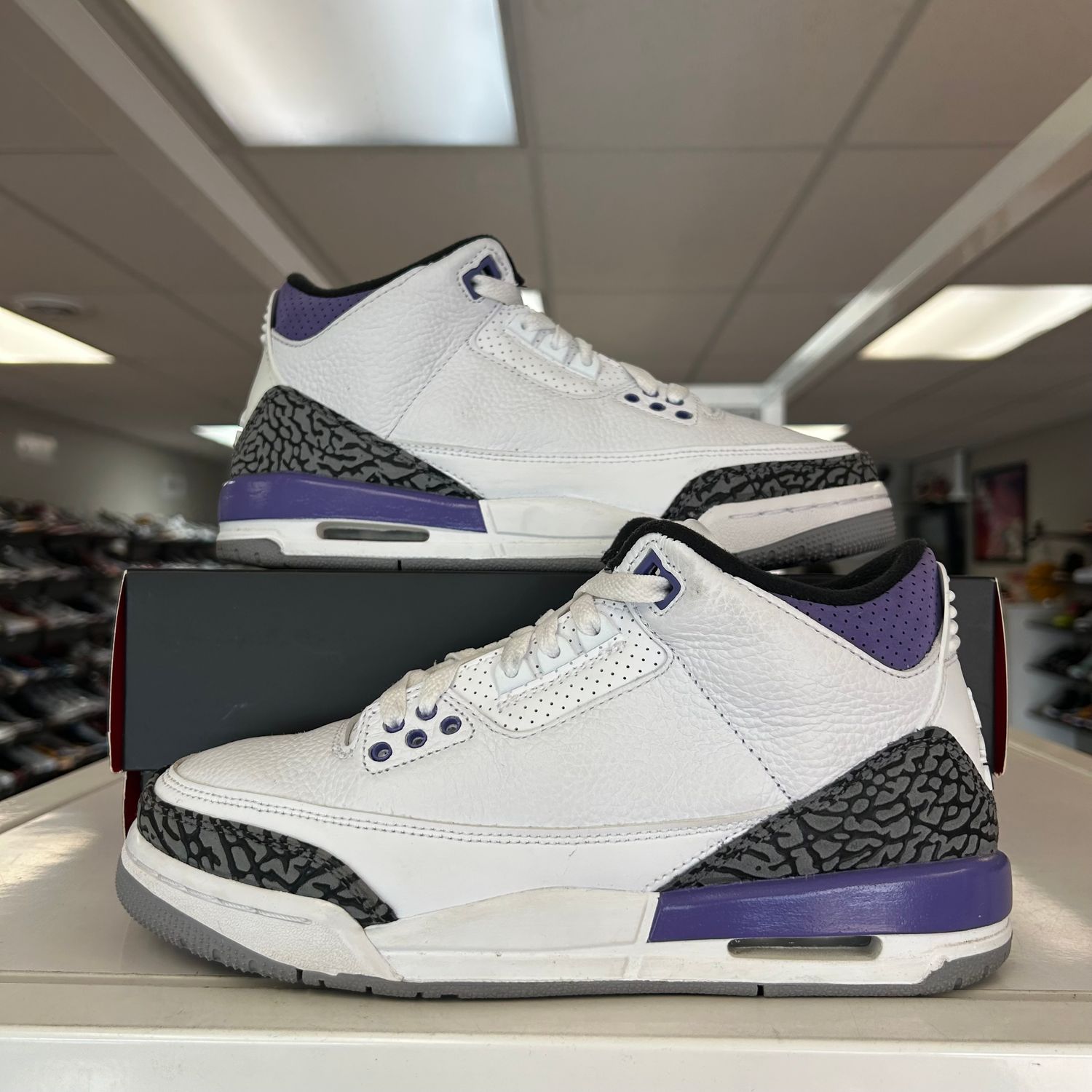 PO AIR JORDAN 3 RETRO DARK IRIS (GS) SIZE 7Y