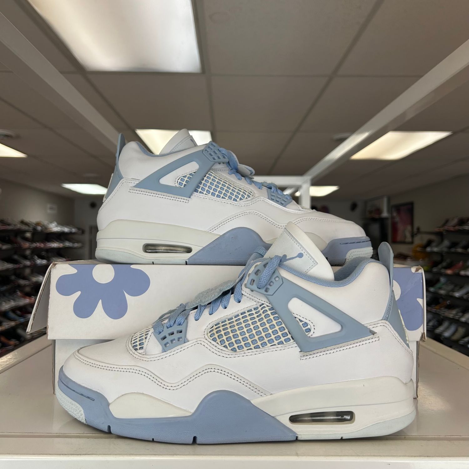 PO AIR JORDAN 4 RETRO FORGET ME NOT (WOMENS) SIZE 12W