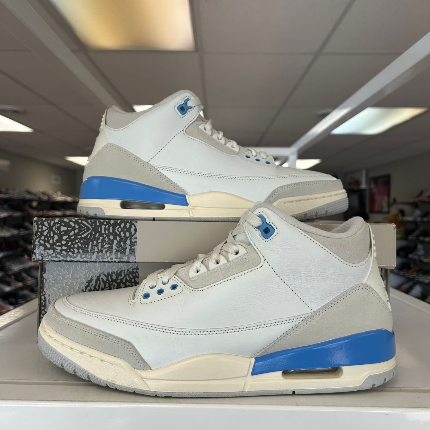 PO AIR JORDAN 3 LUCKY SHORTS SIZE 10.5