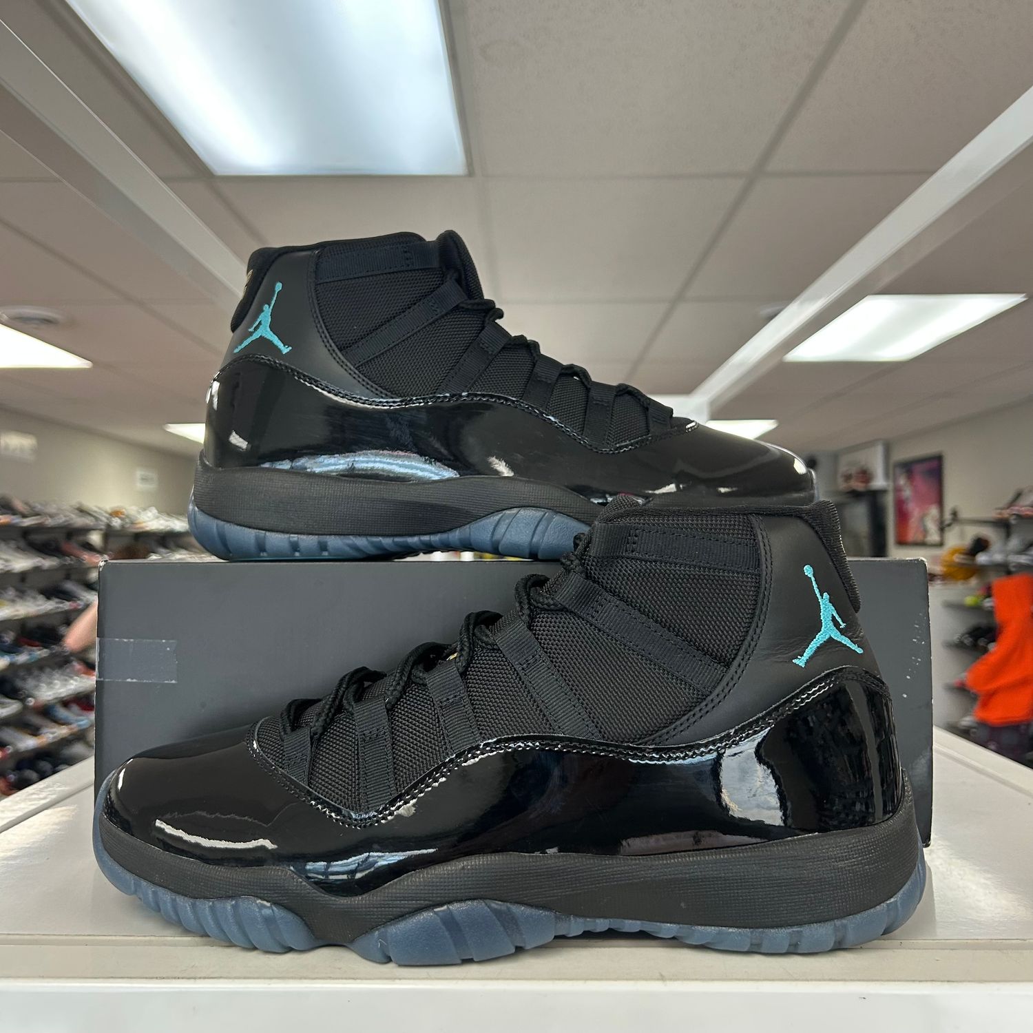 PO AIR JORDAN 11 RETRO GAMMA BLUE (2025) SIZE 11.5