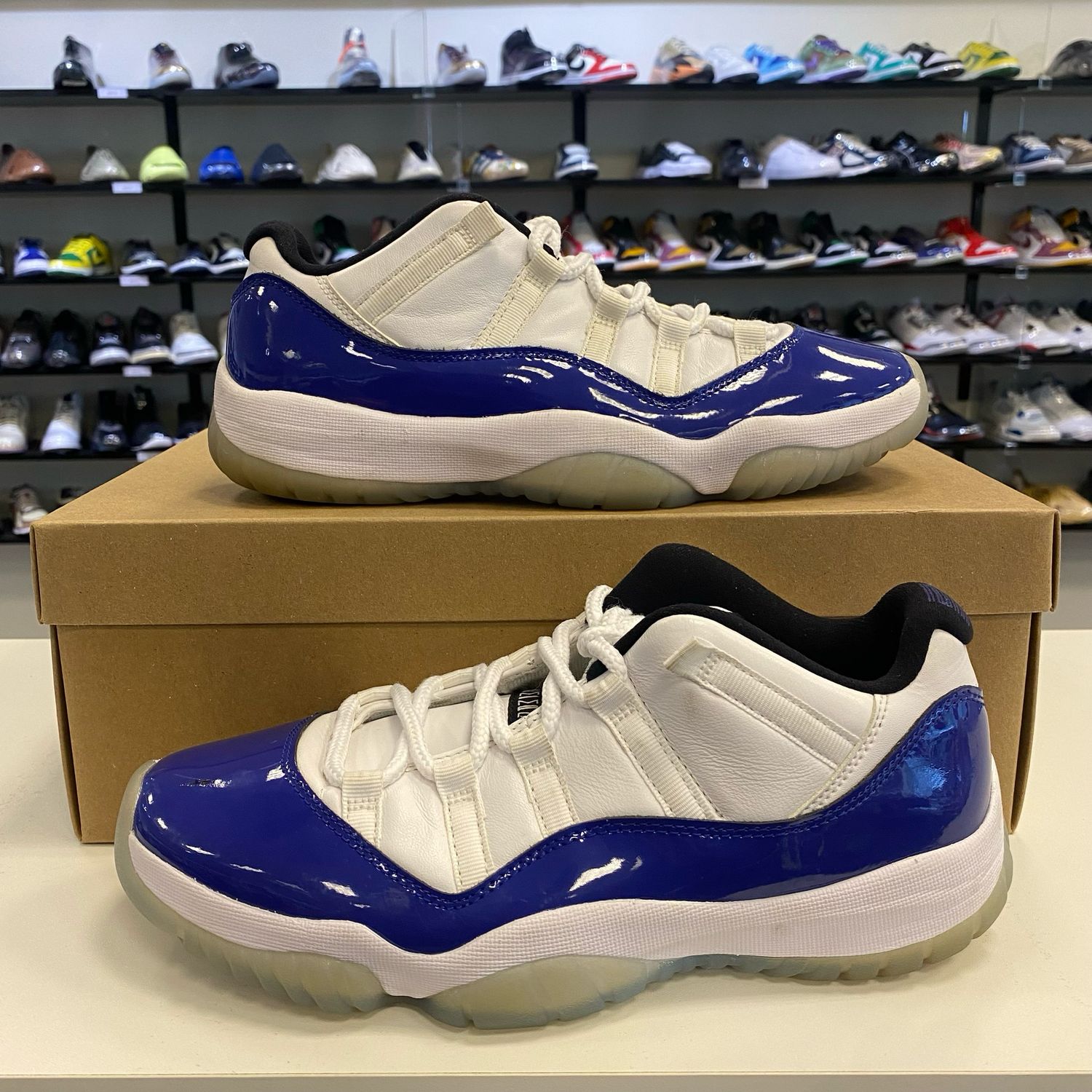 PO NB AIR JORDAN 11 RETRO LOW WHITE CONCORD 10W / 8.5M