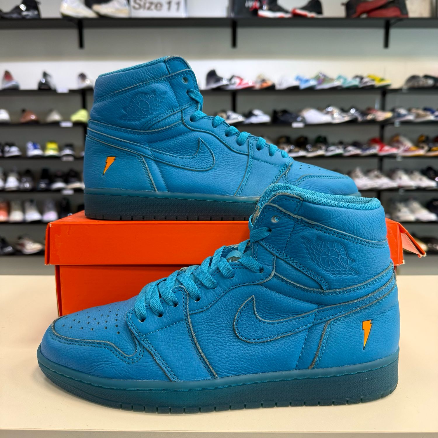 PO AIR JORDAN 1 GATORADE BLUE LAGOON SIZE 9.5 (FLAW)